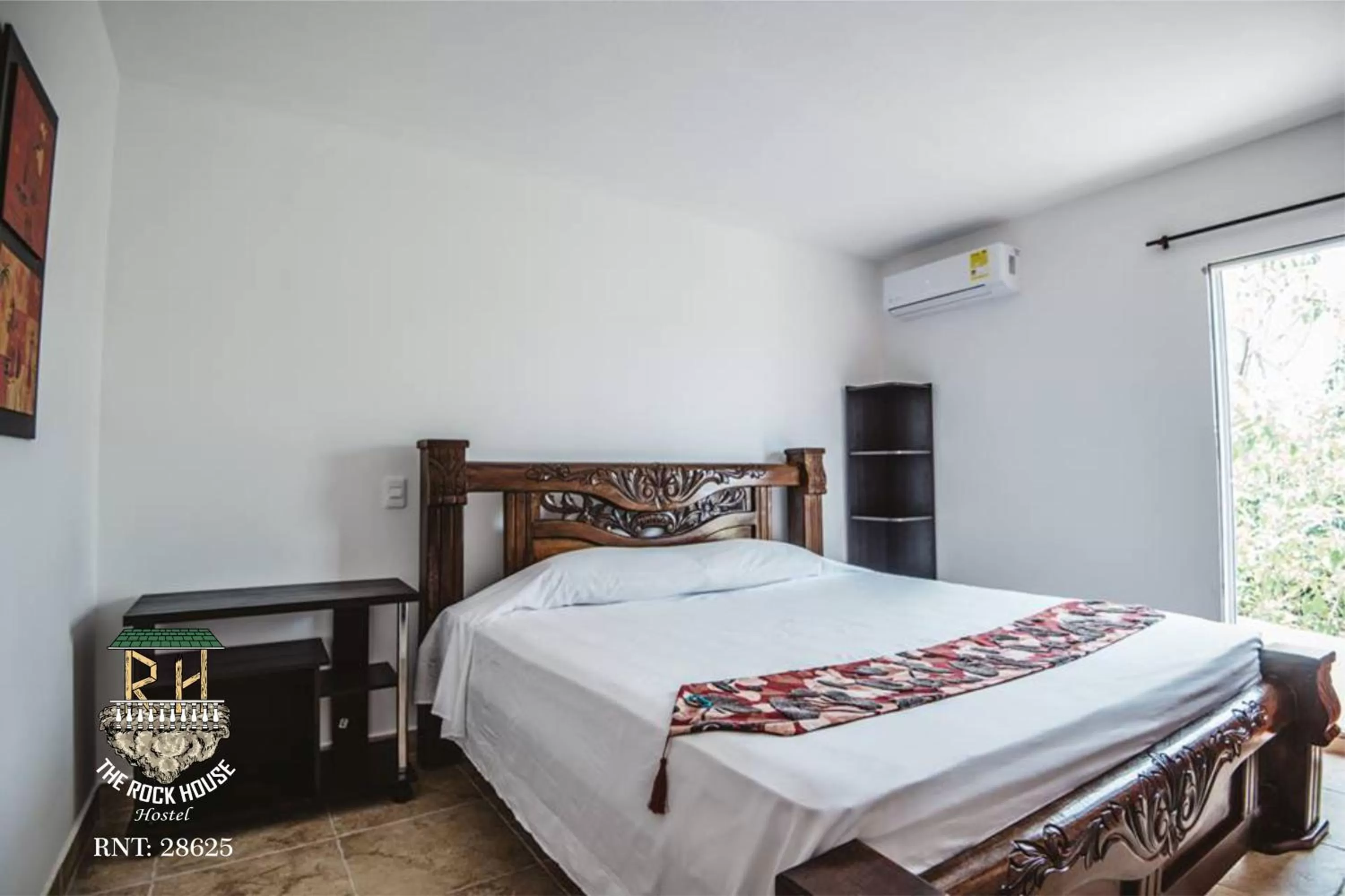 King Room in The Rock House Eco