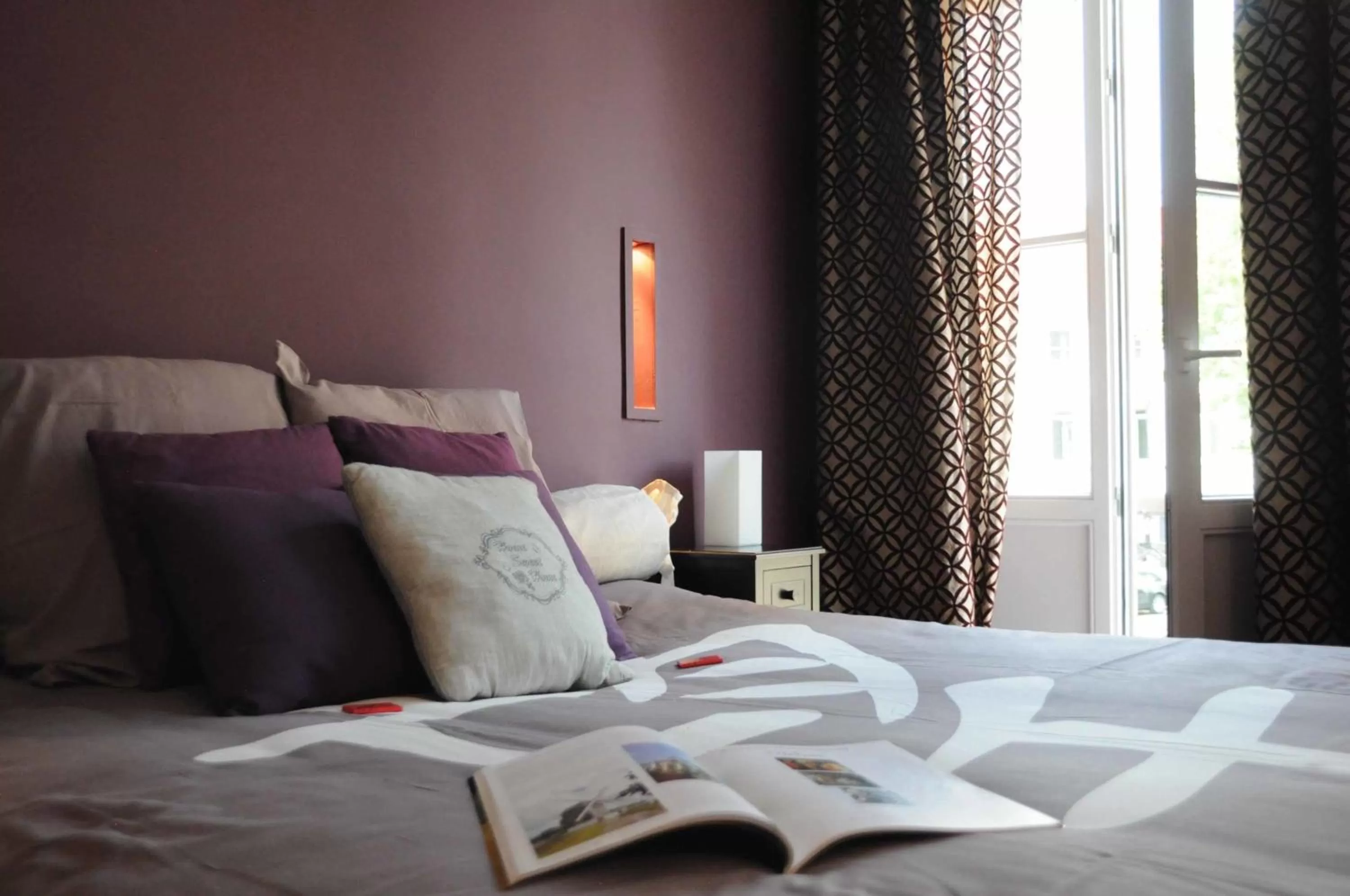 Decorative detail, Bed in B&B Anna's