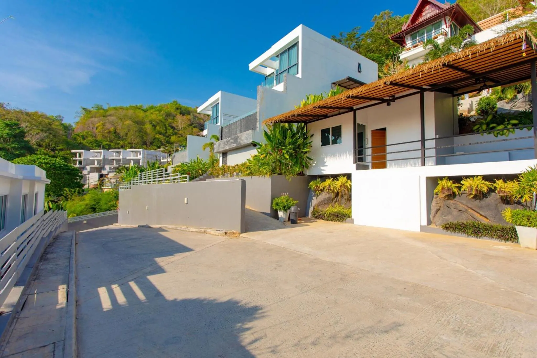 Parking in Baan Saint-Tropez Seaview Villas Kata Beach