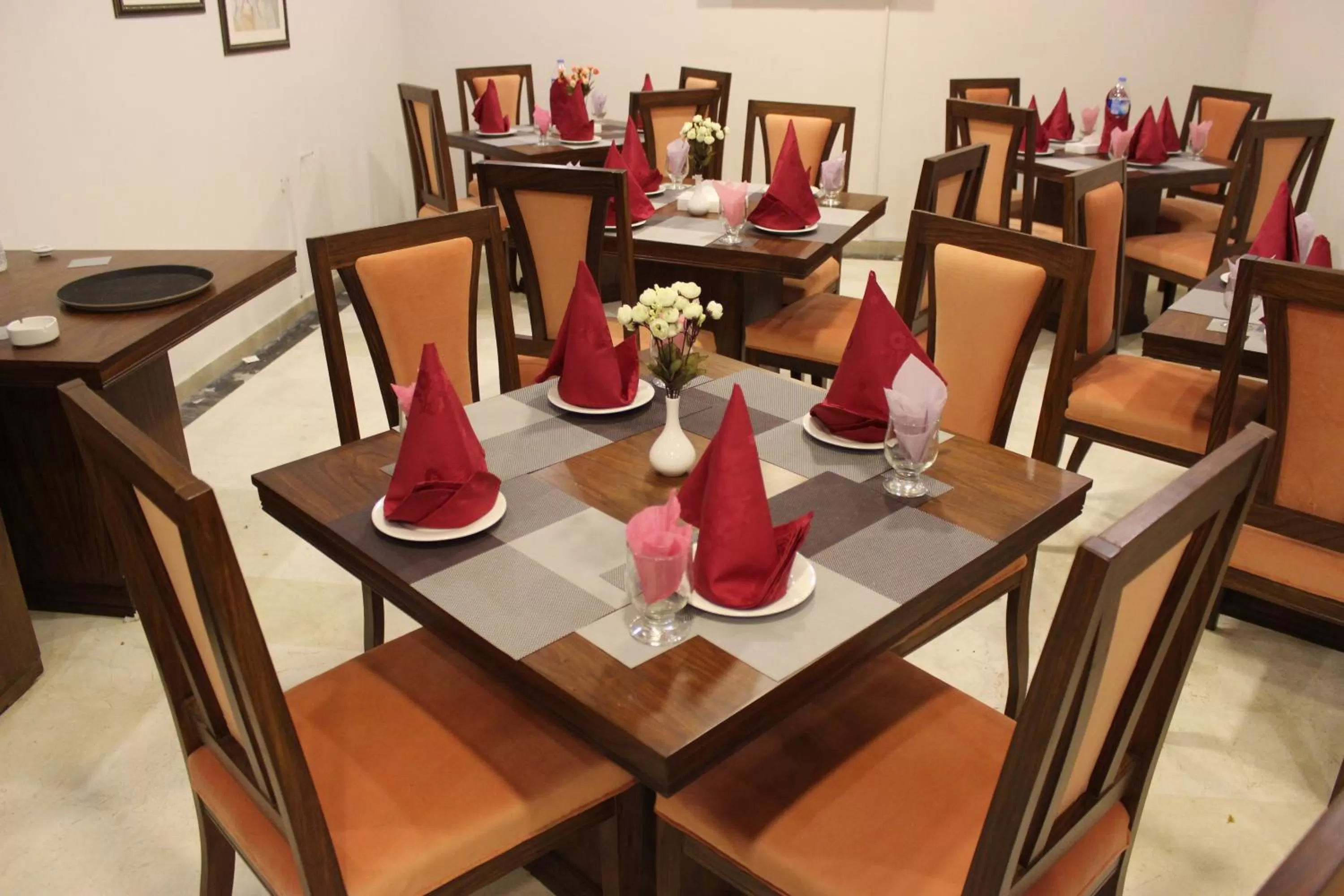 Restaurant/places to eat in S Chalet Islamabad