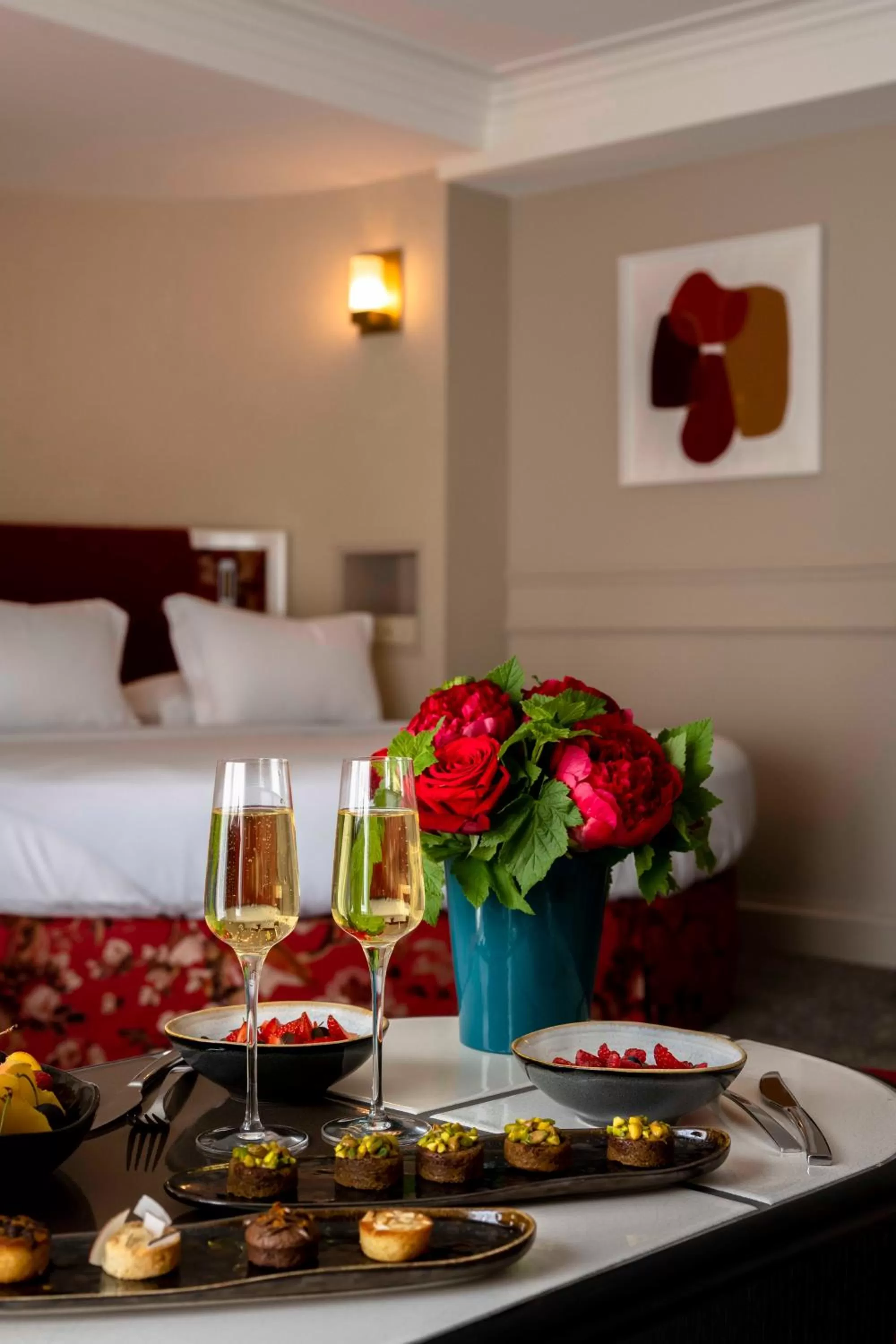 Bedroom, Bed in Sofitel Le Scribe Paris Opera