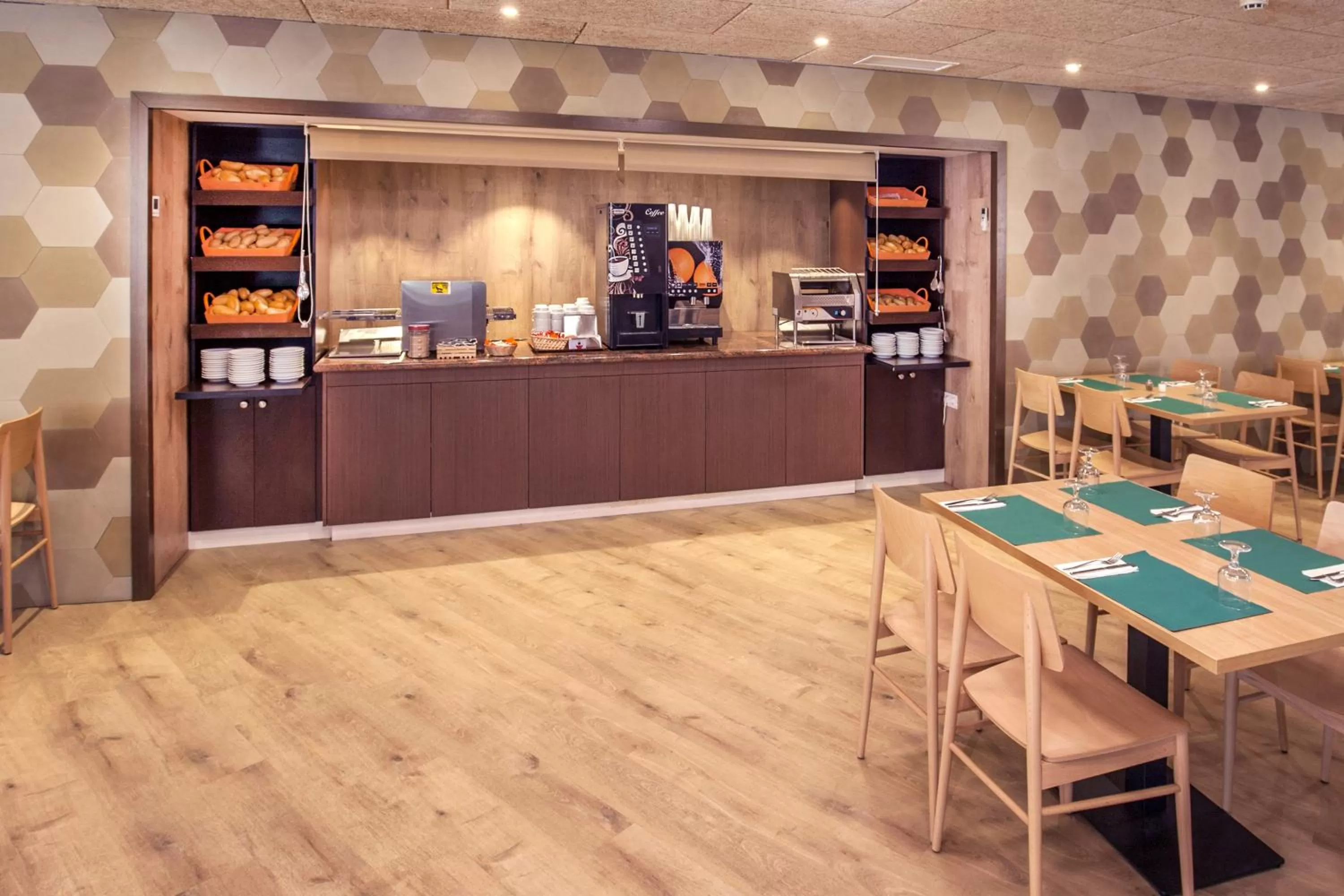 Restaurant/places to eat in Hotel Gala Placidia 3'''sup