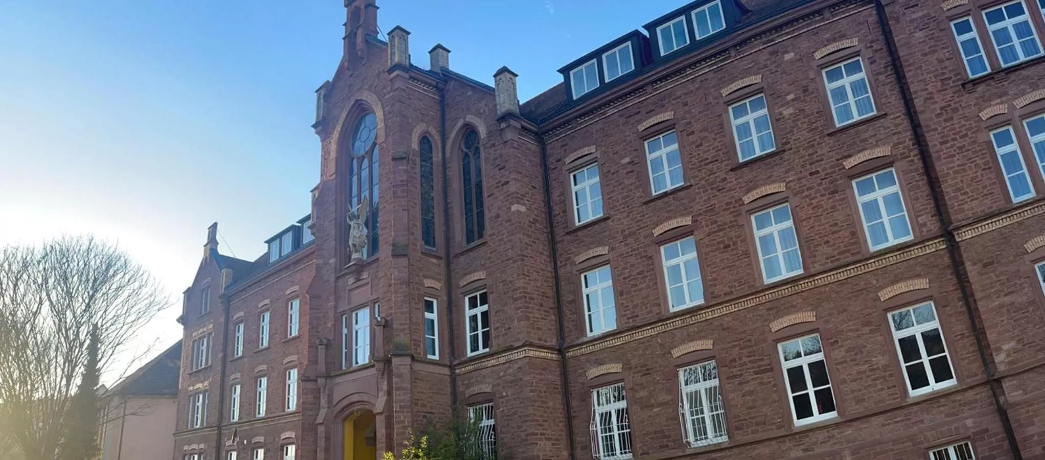 Property building in Hotel Das Bischof