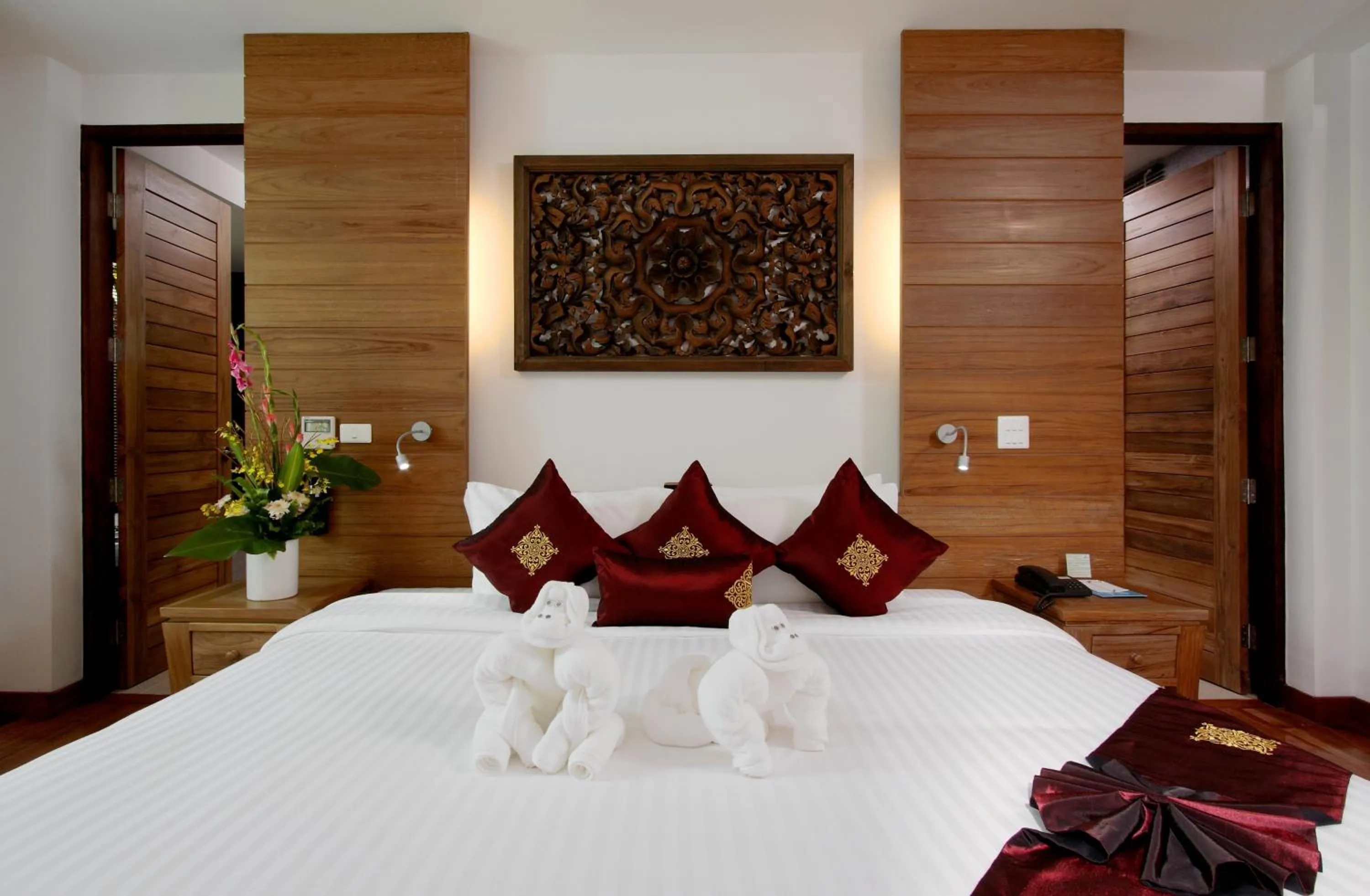 Bed in Khaolak Paradise Resort