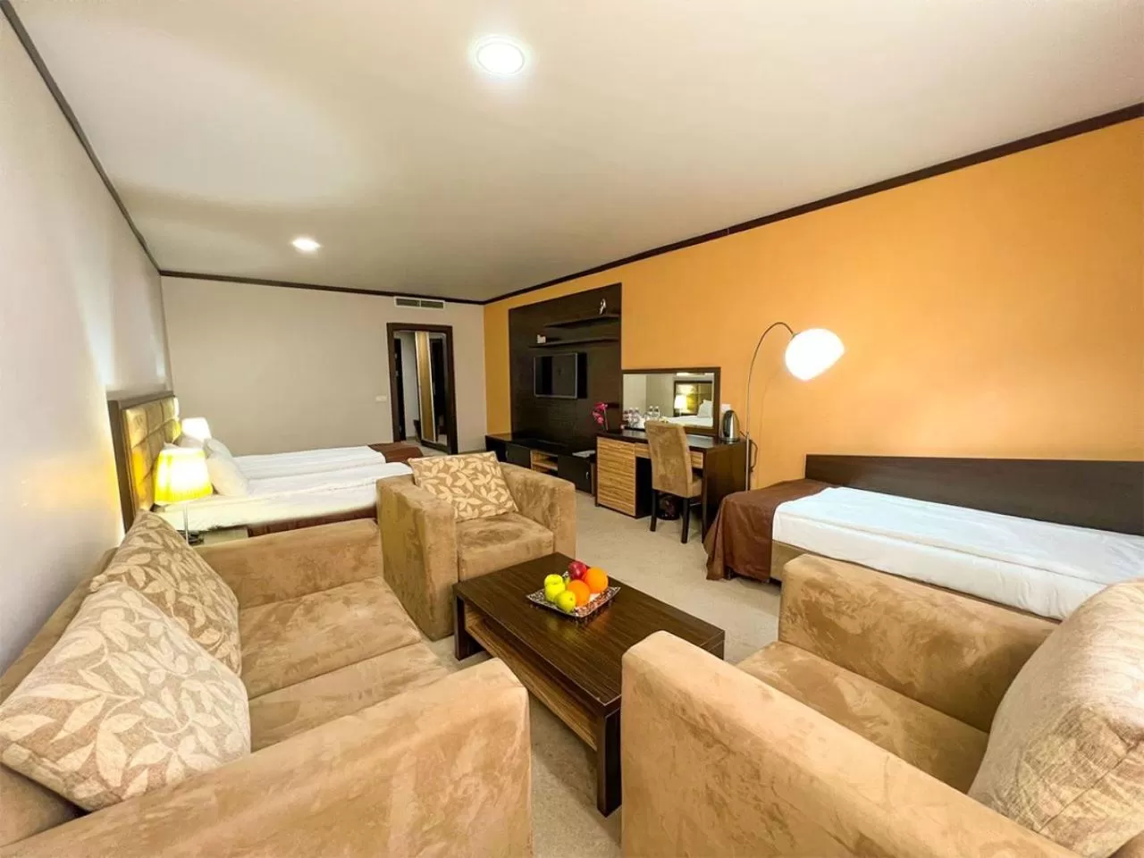 Bedroom, Bed in Hotel Dream