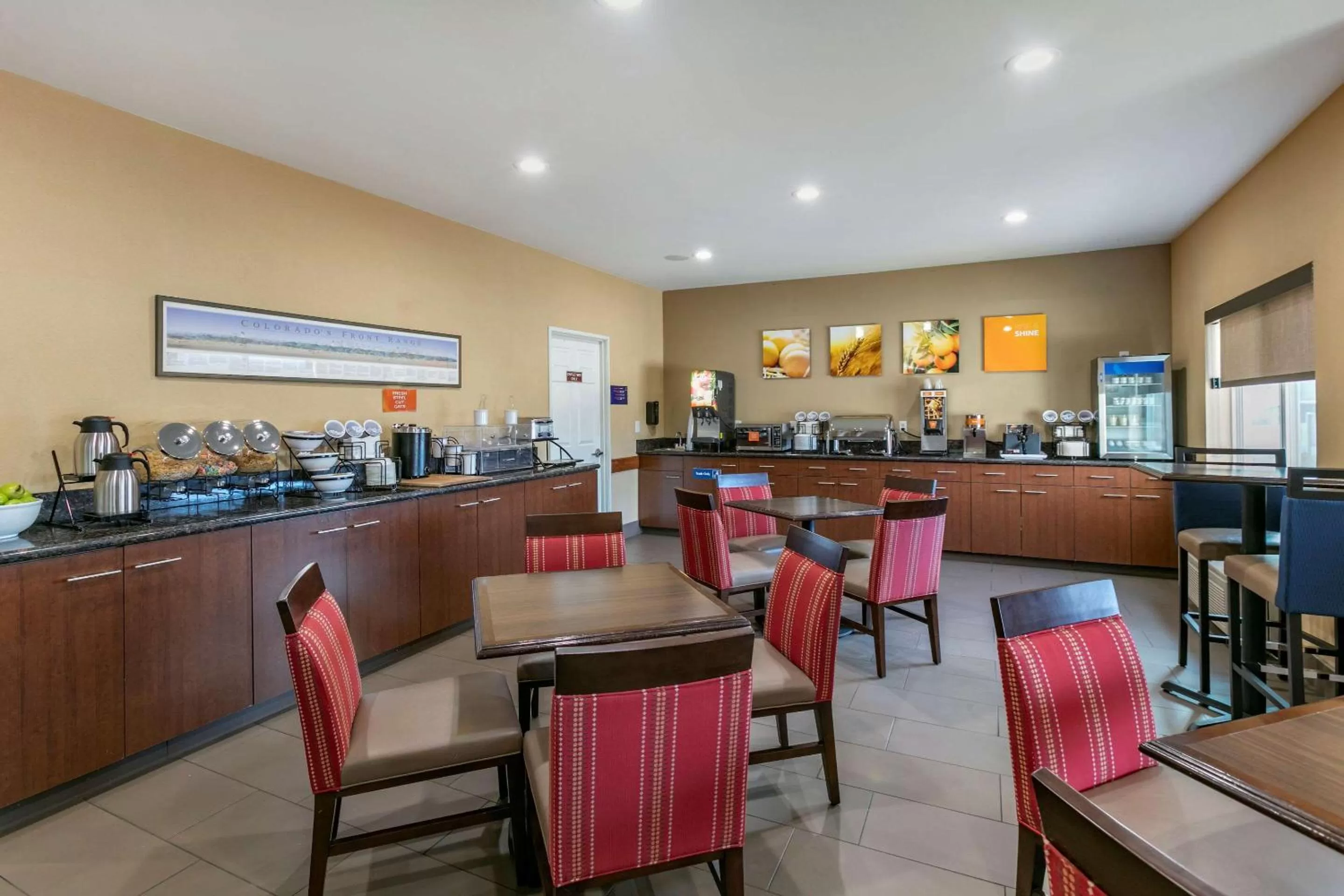 Restaurant/places to eat in Comfort Inn Fort Collins North