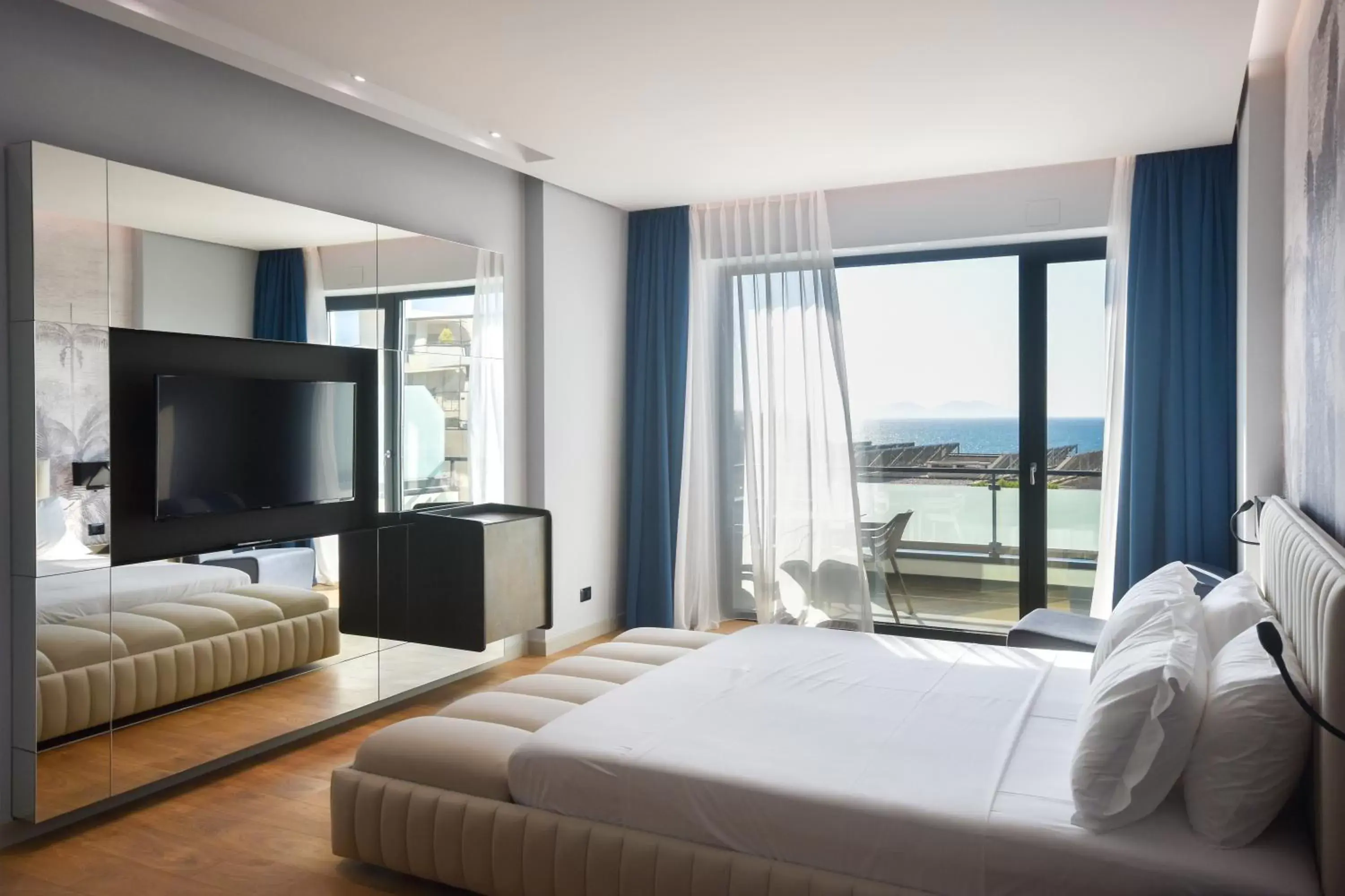 Superior Double Room in Flamingo Hotel Superior Double Room in Flamingo Hotel