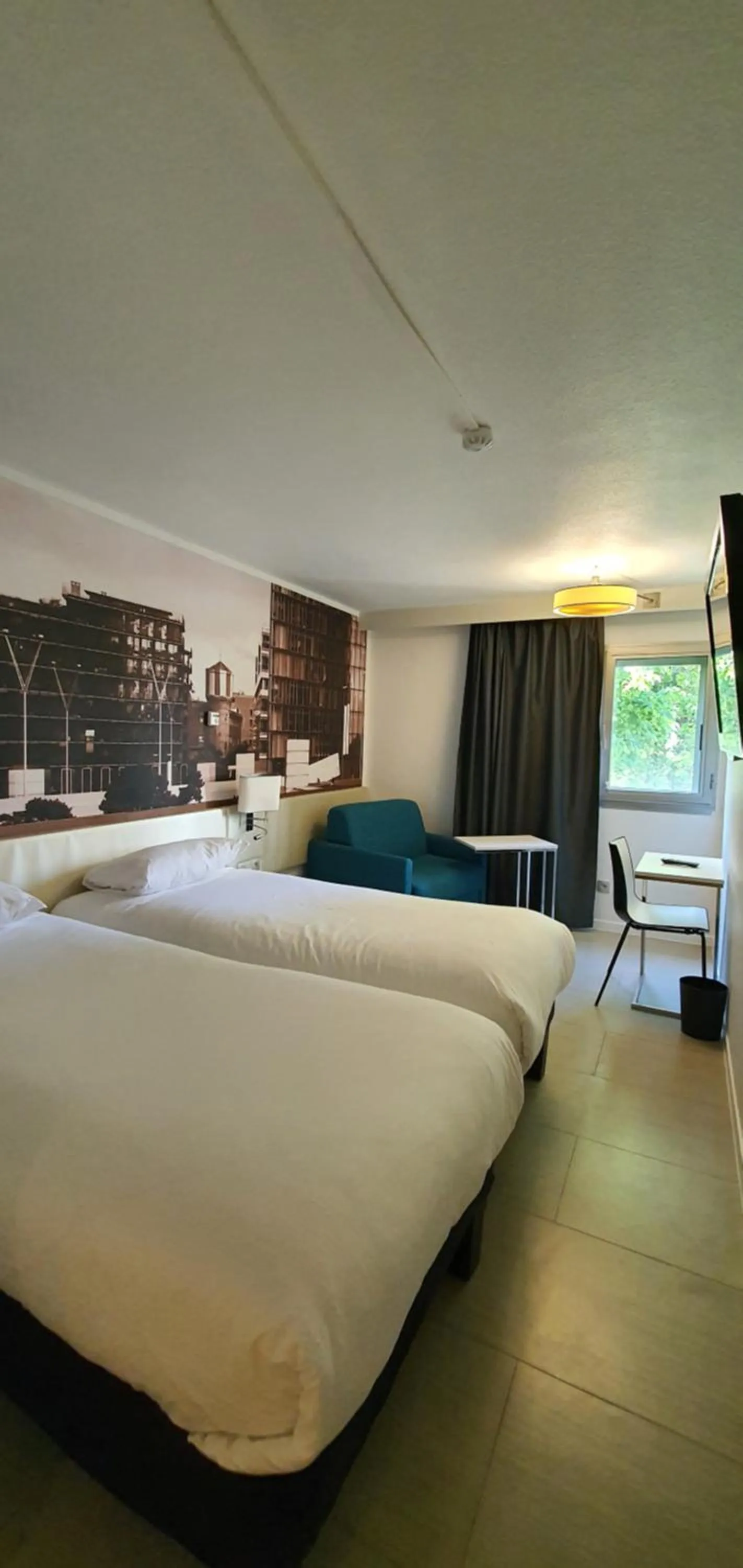 Bedroom, Bed in ibis Styles Paris Tolbiac Bibliotheque