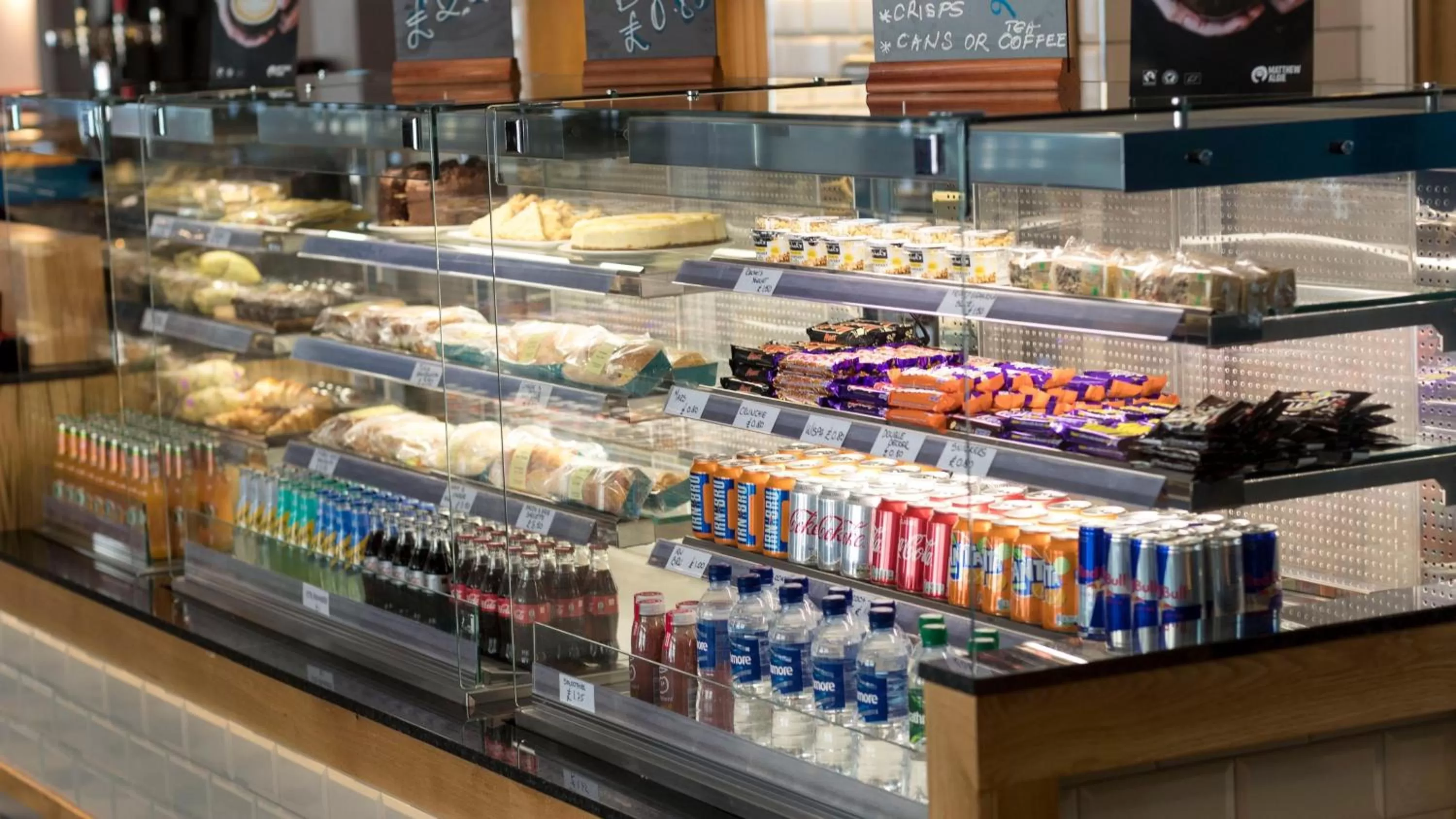 Lounge or bar in Holiday Inn Express Aberdeen City Centre by IHG