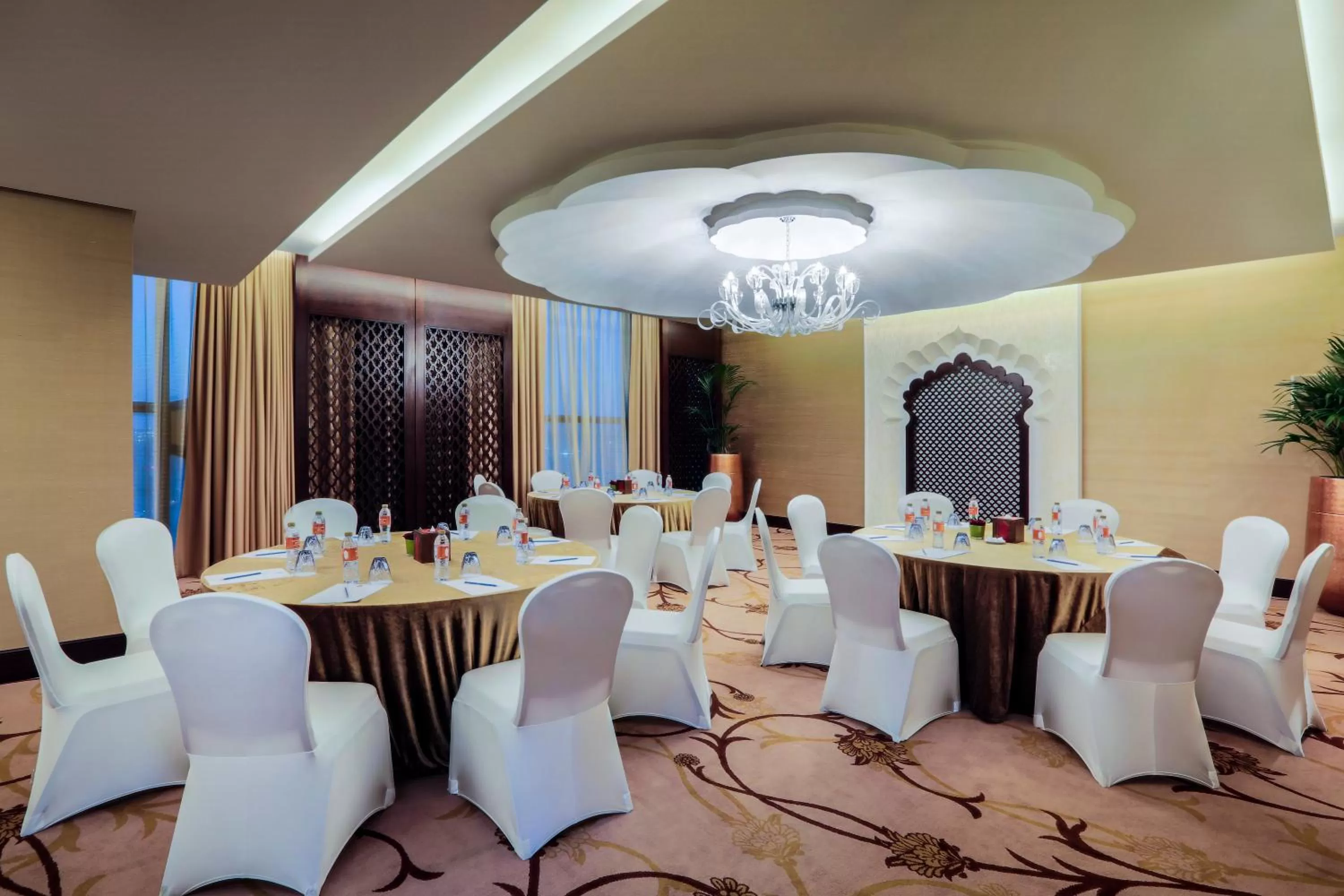 Banquet/Function facilities in Bab Al Qasr Hotel