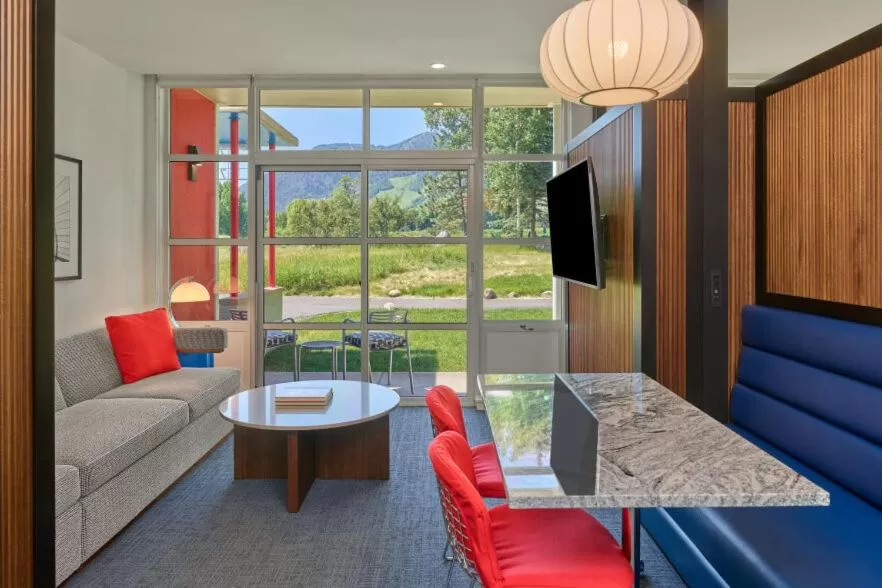 Seating area in Aspen Meadows Resort