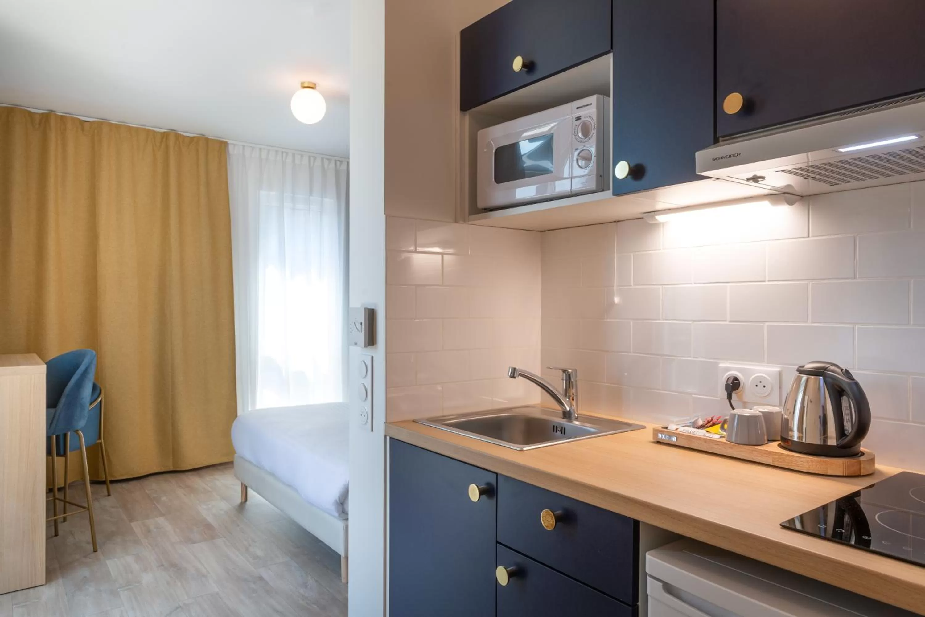 Coffee/tea facilities in The Originals Résidence Le Monde Paris Ivry Confluence