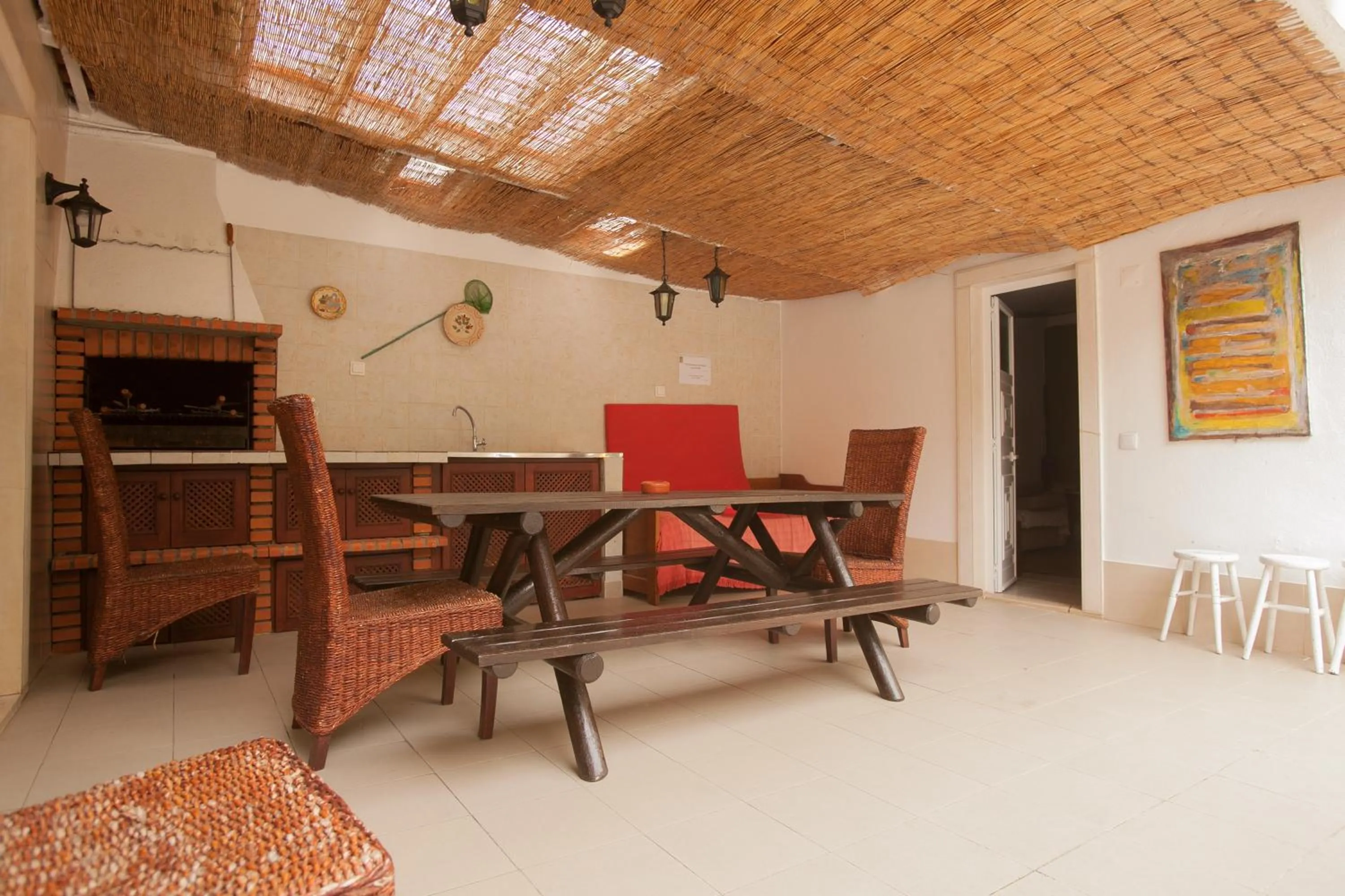 BBQ facilities in Ericeira Chill Hill Hostel & Private Rooms