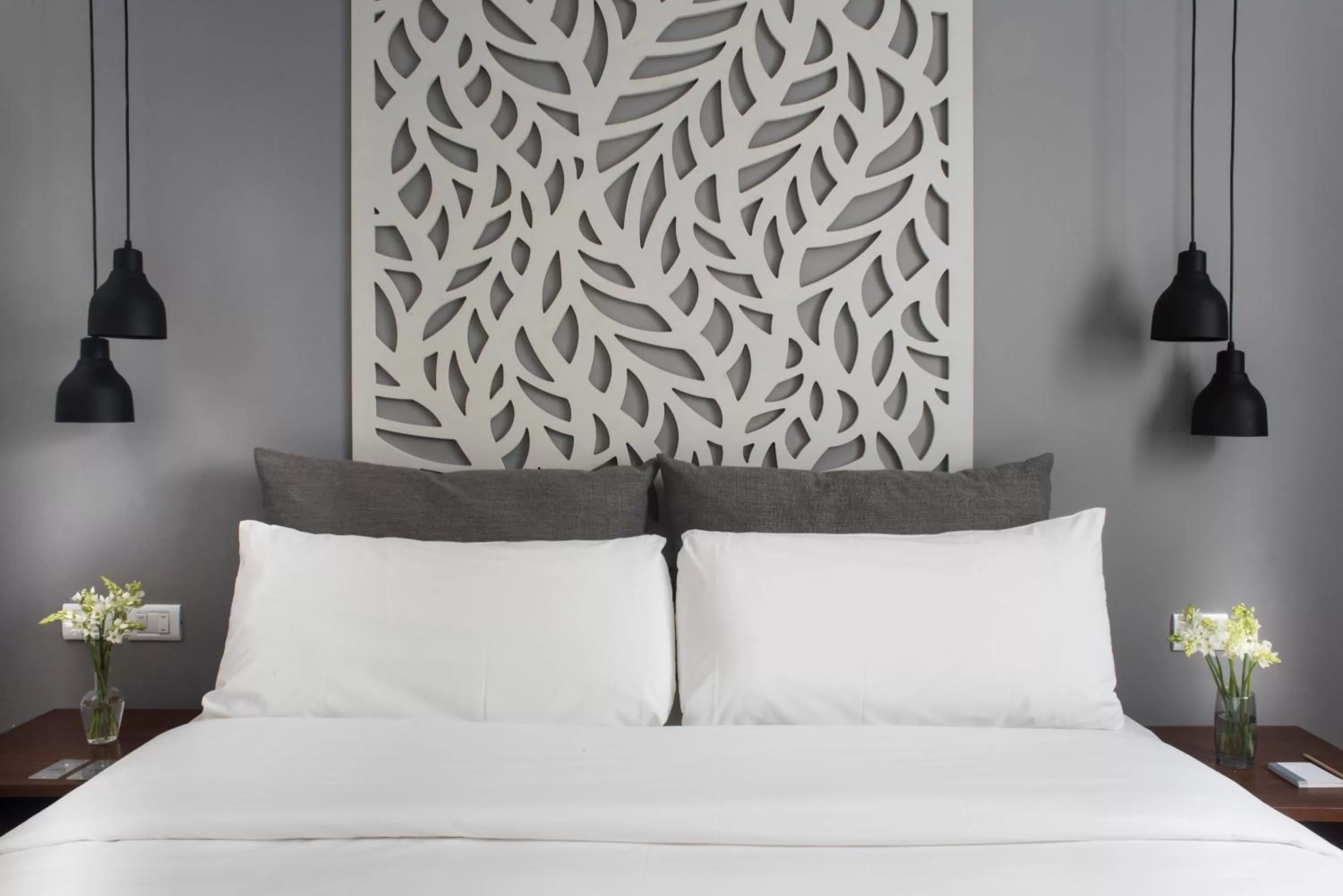 Bed in Rochester Hotel M