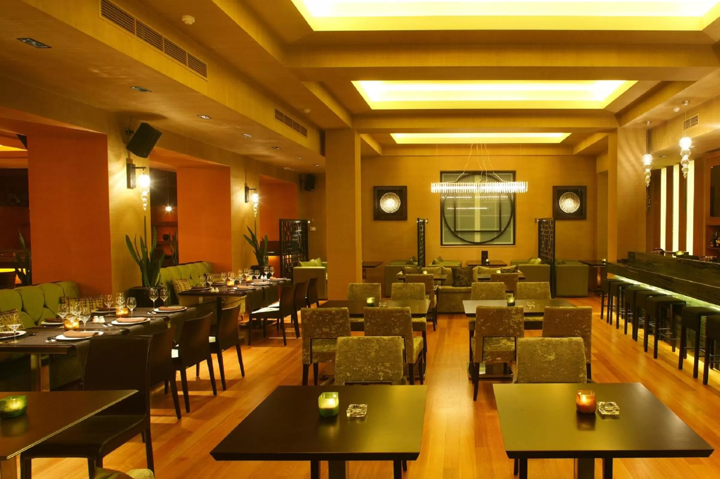 Restaurant/places to eat in Theoxenia Residence