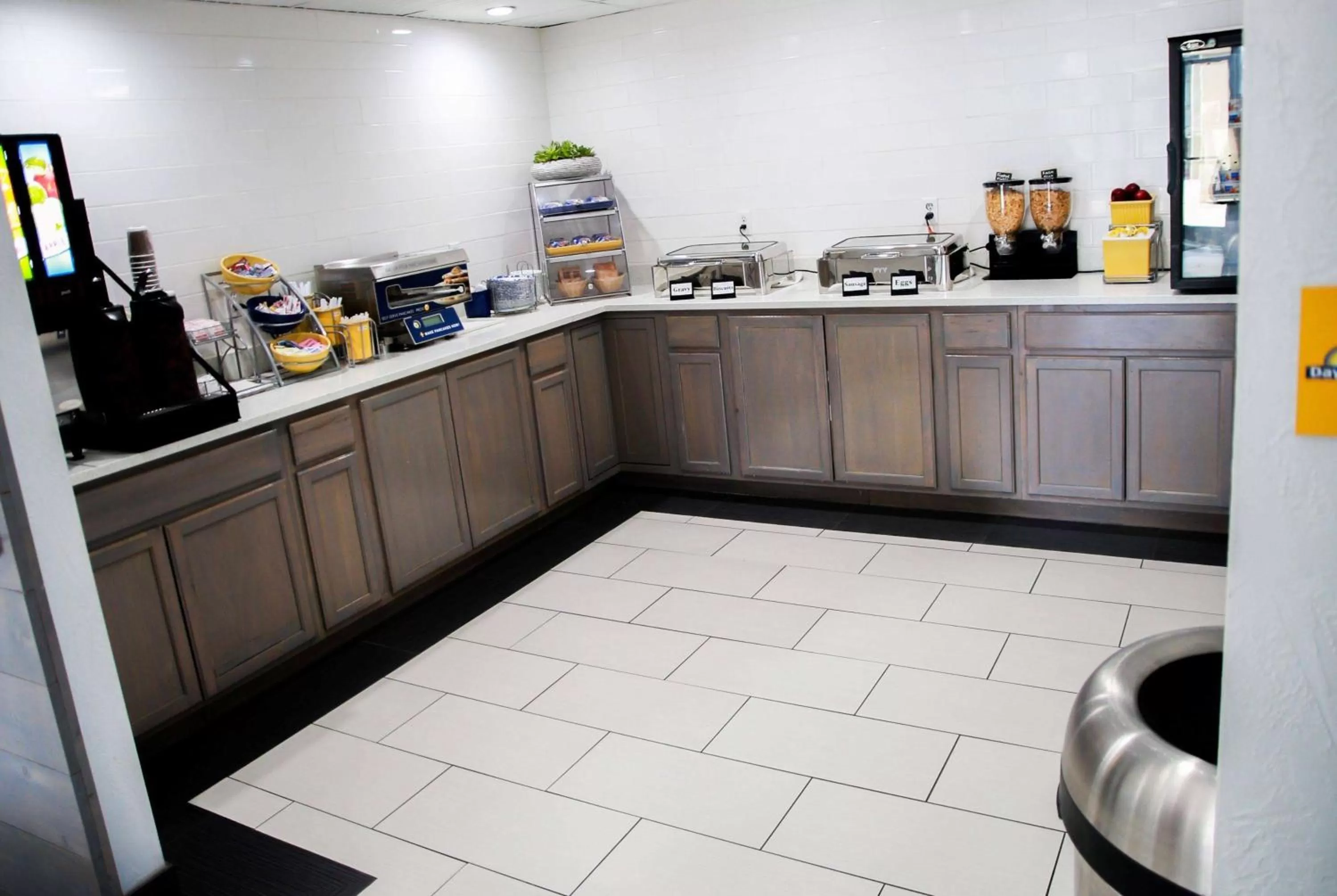 Breakfast in Days Inn by Wyndham Amarillo - Medical Center