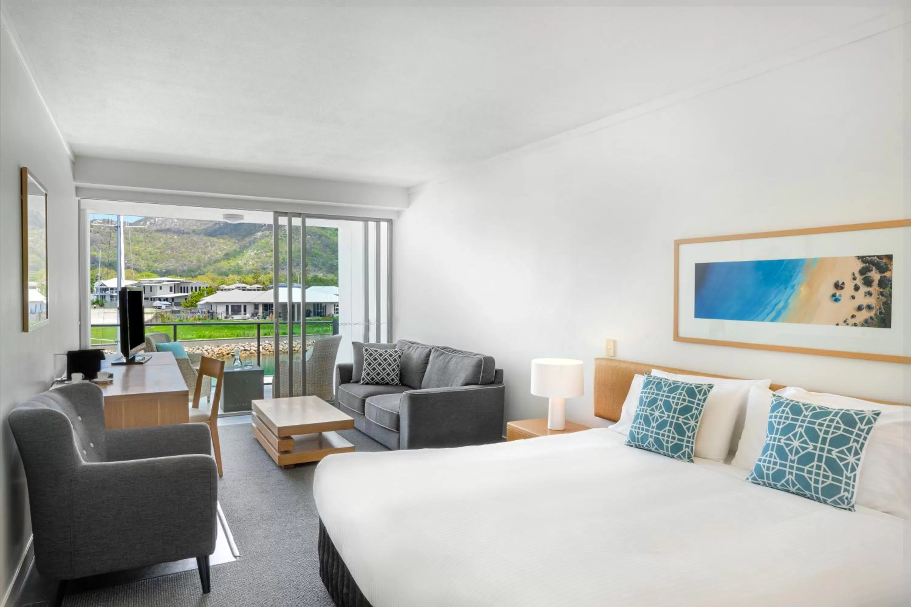 Living room, Bed in Peppers Blue on Blue