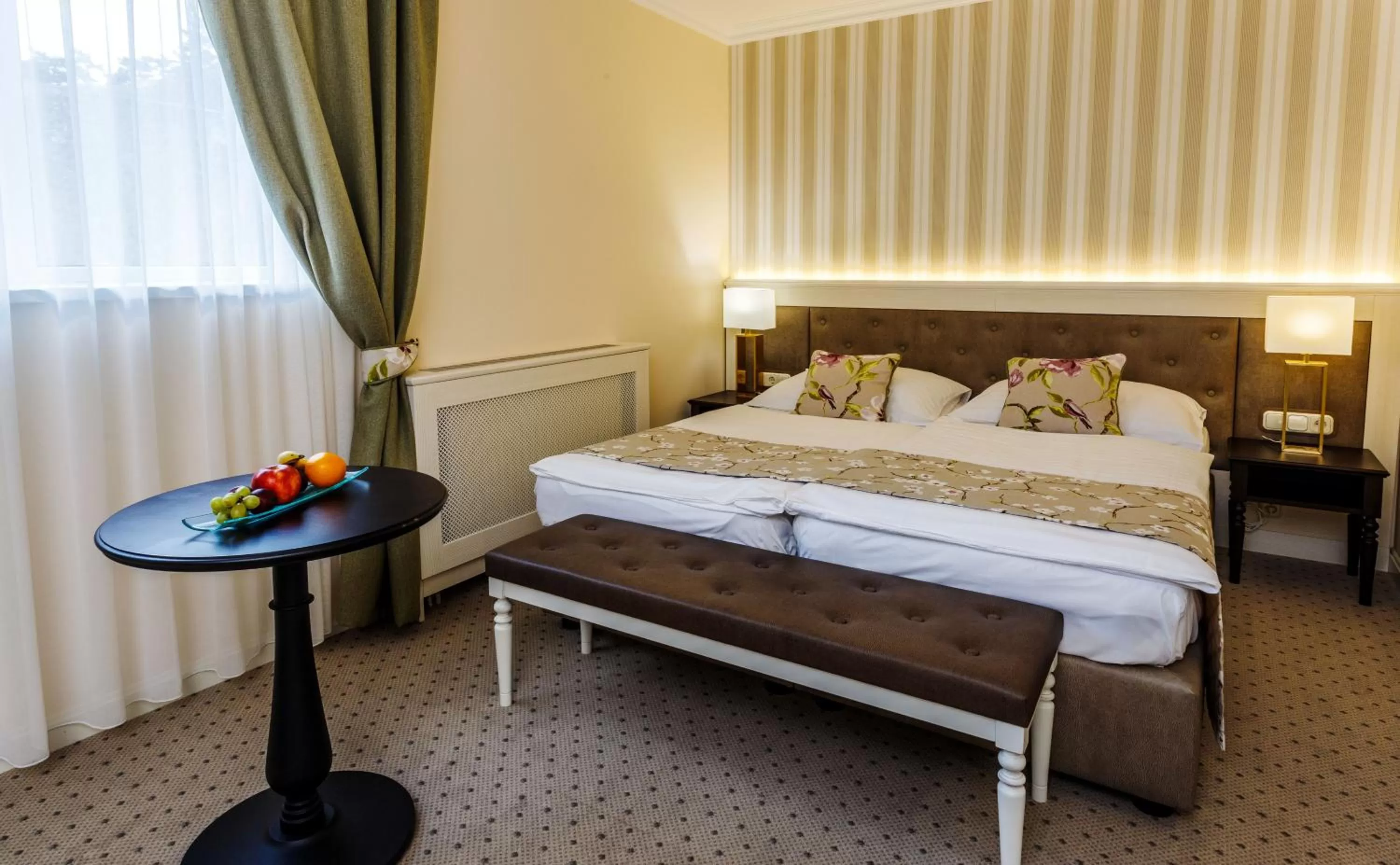 Photo of the whole room, Bed in Villa Medici Hotel & Restaurant