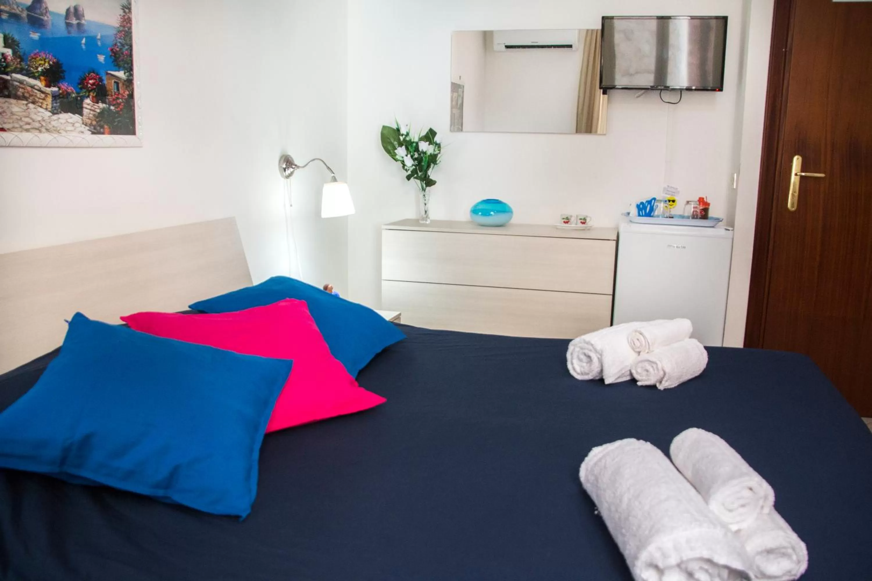 Bedroom, Bed in B&B Carbonara Napoli