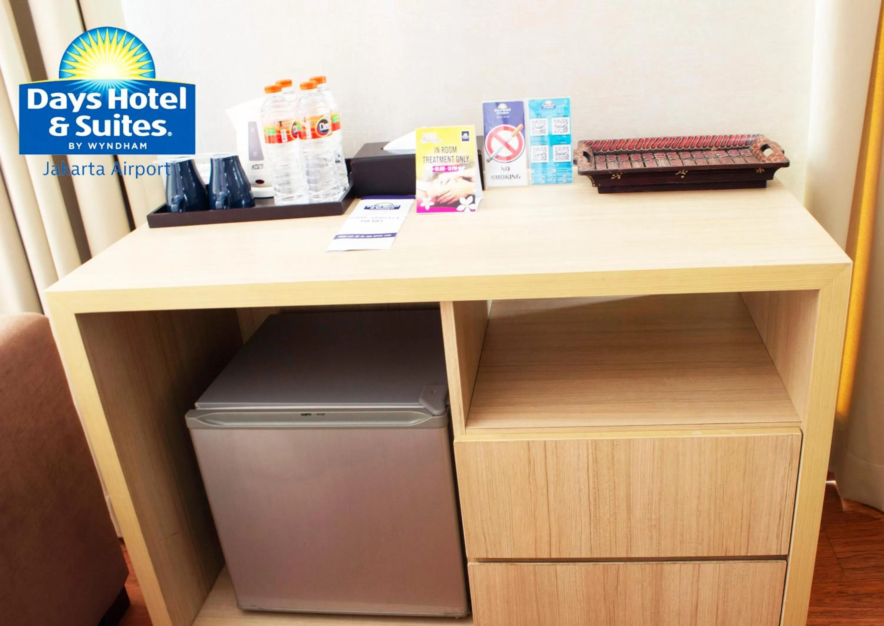 Coffee/tea facilities in Days Hotel & Suites by Wyndham Jakarta Airport