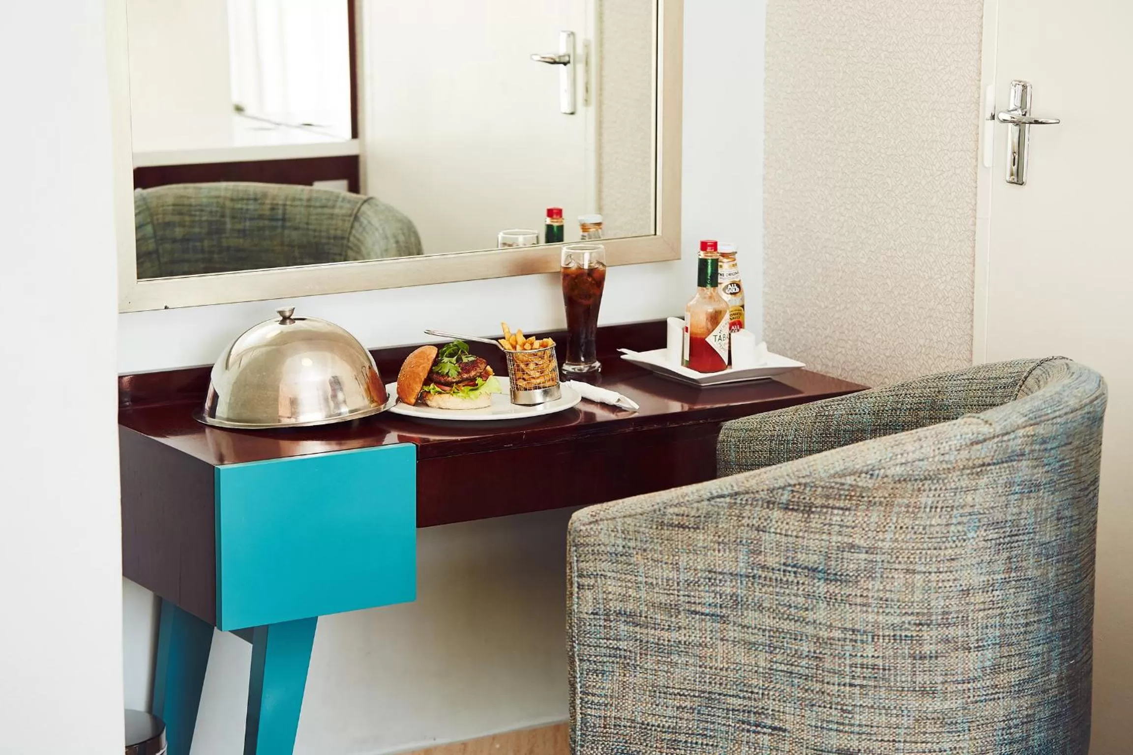 Food and drinks in First Group The Palace All-Suite