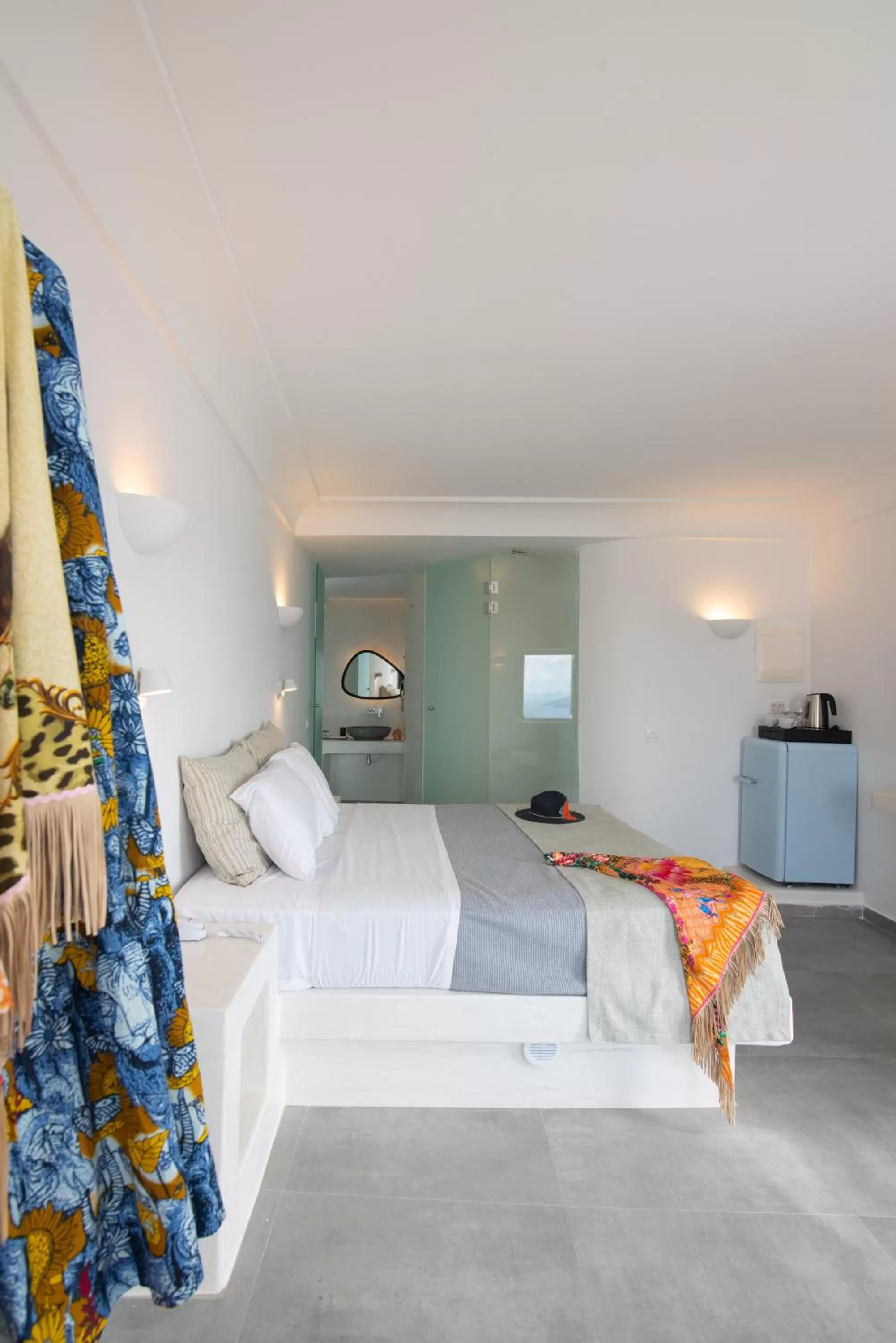 Bed in Caldera Cliff Illusion