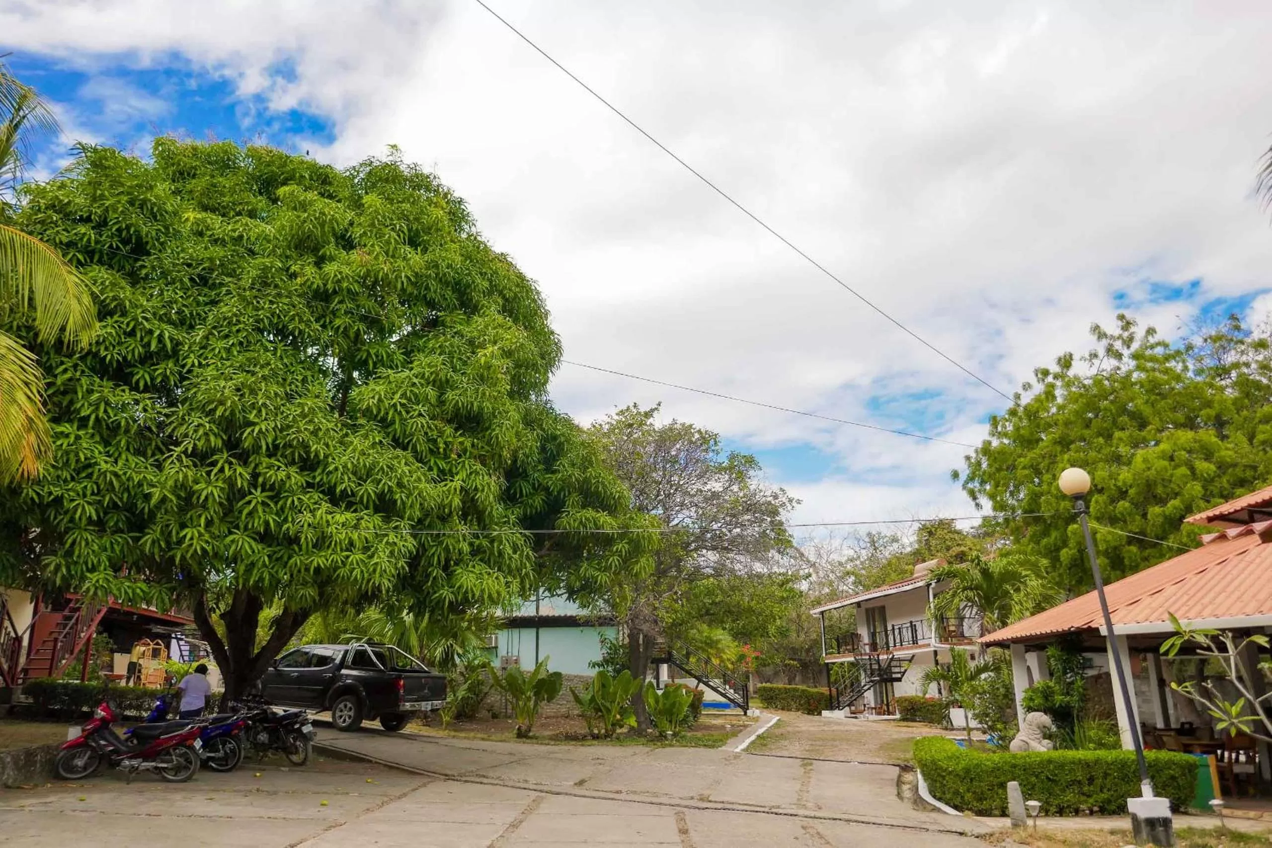 Facade/entrance in El Pacifico Hotel