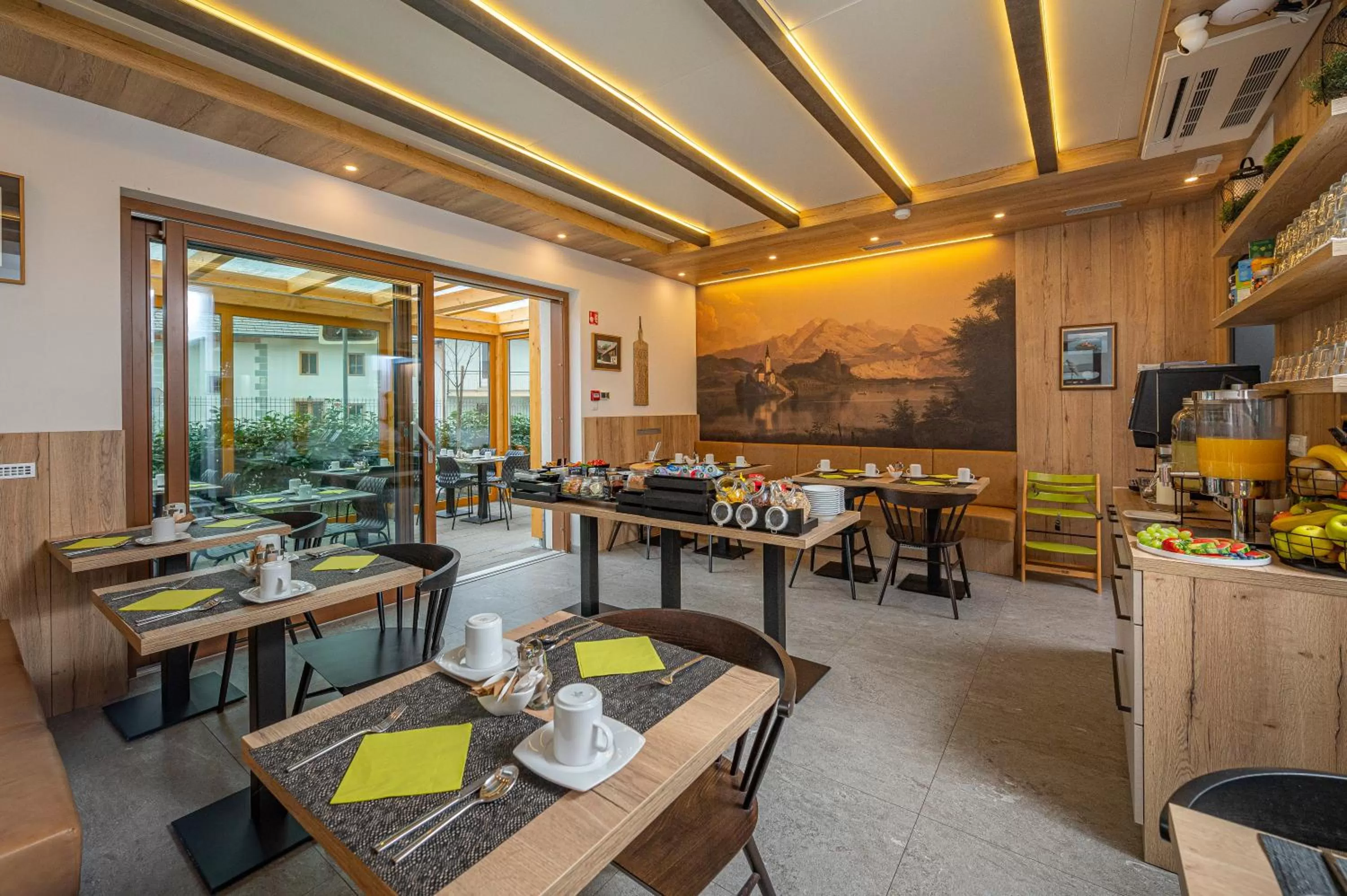 Restaurant/places to eat in Veldes B&B