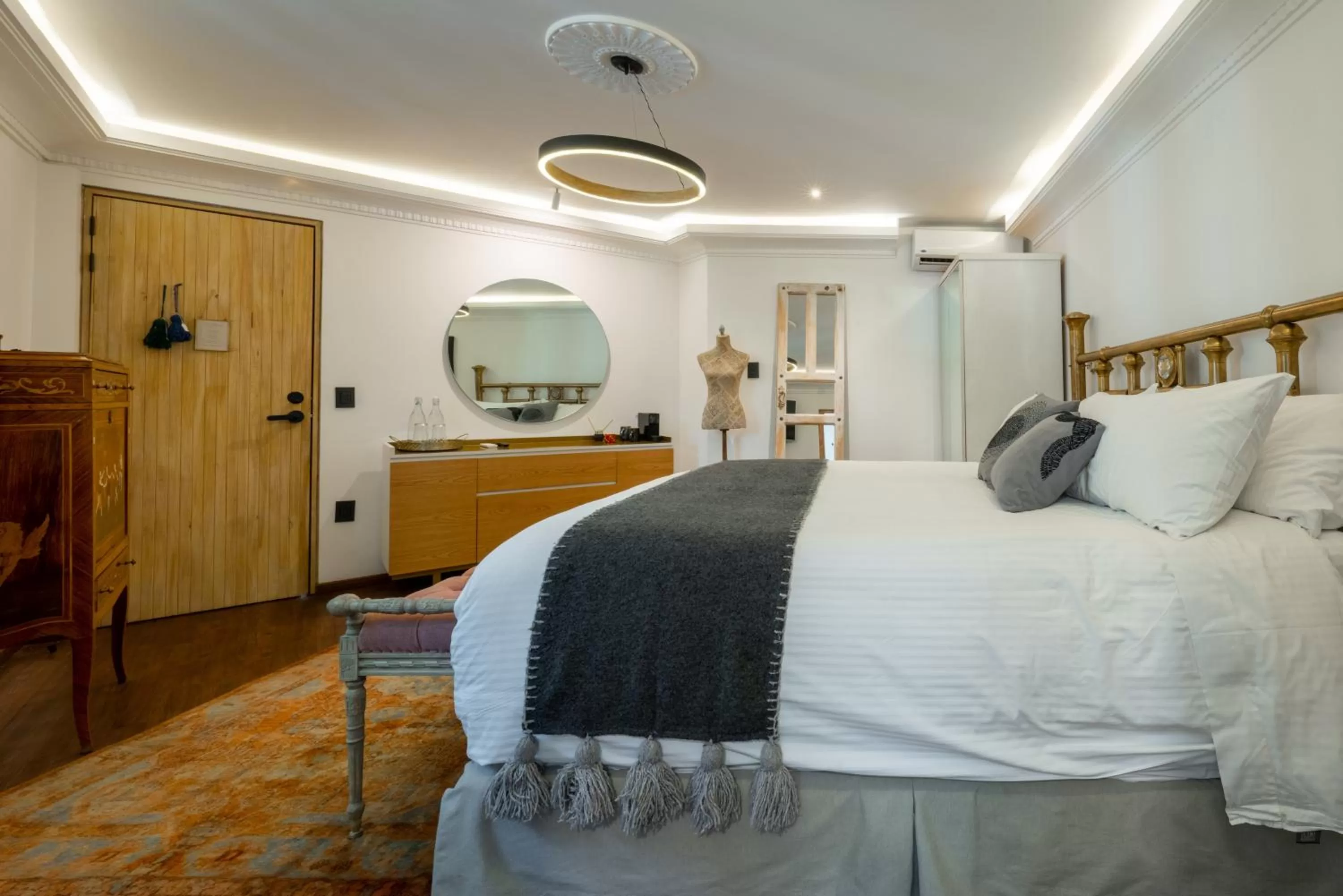 Bed in Orchid House Mexico City