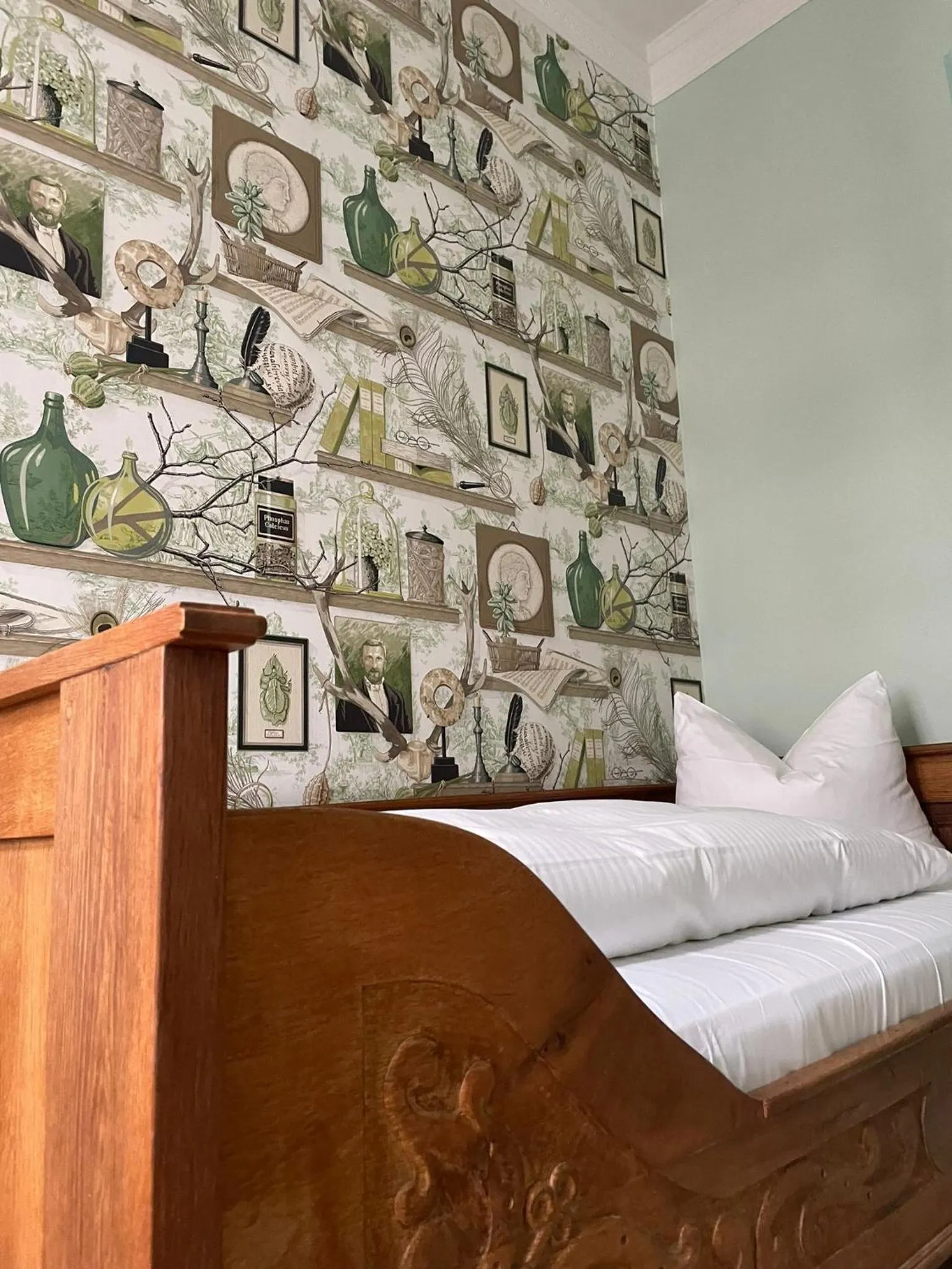 Bed in Hotel Alt Nürnberg -Ohne Lift-