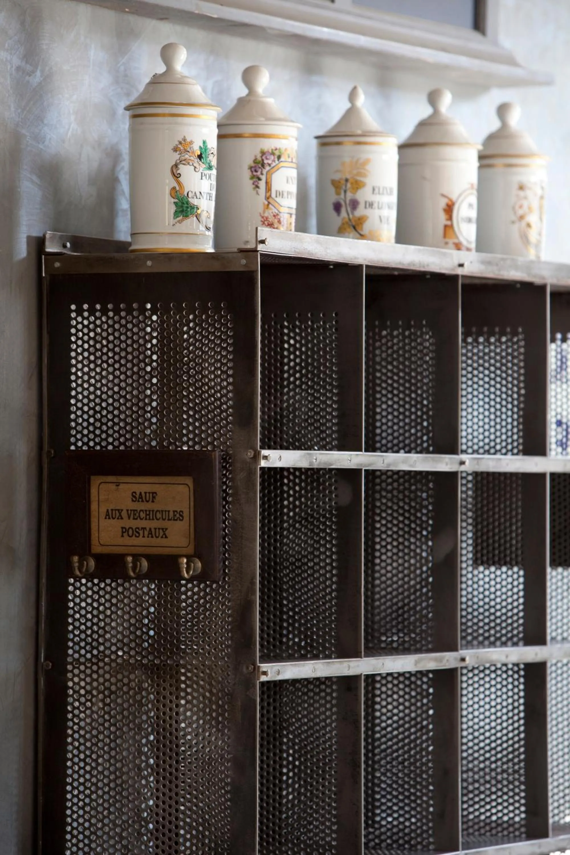 Decorative detail in Hôtel-Spa Le Saint Cirq