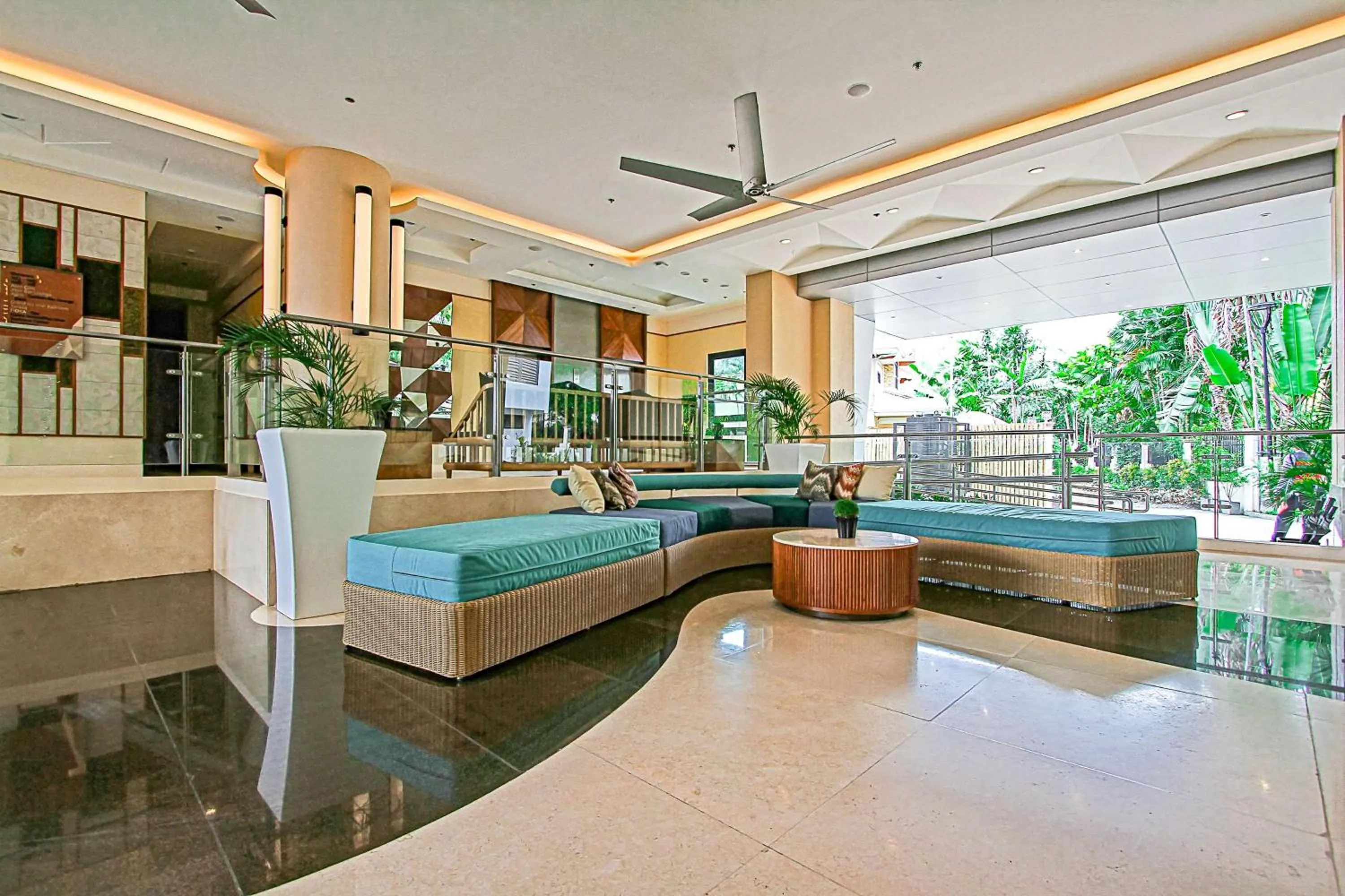 Lobby or reception in Best Western Plus The Ivywall Resort-Panglao