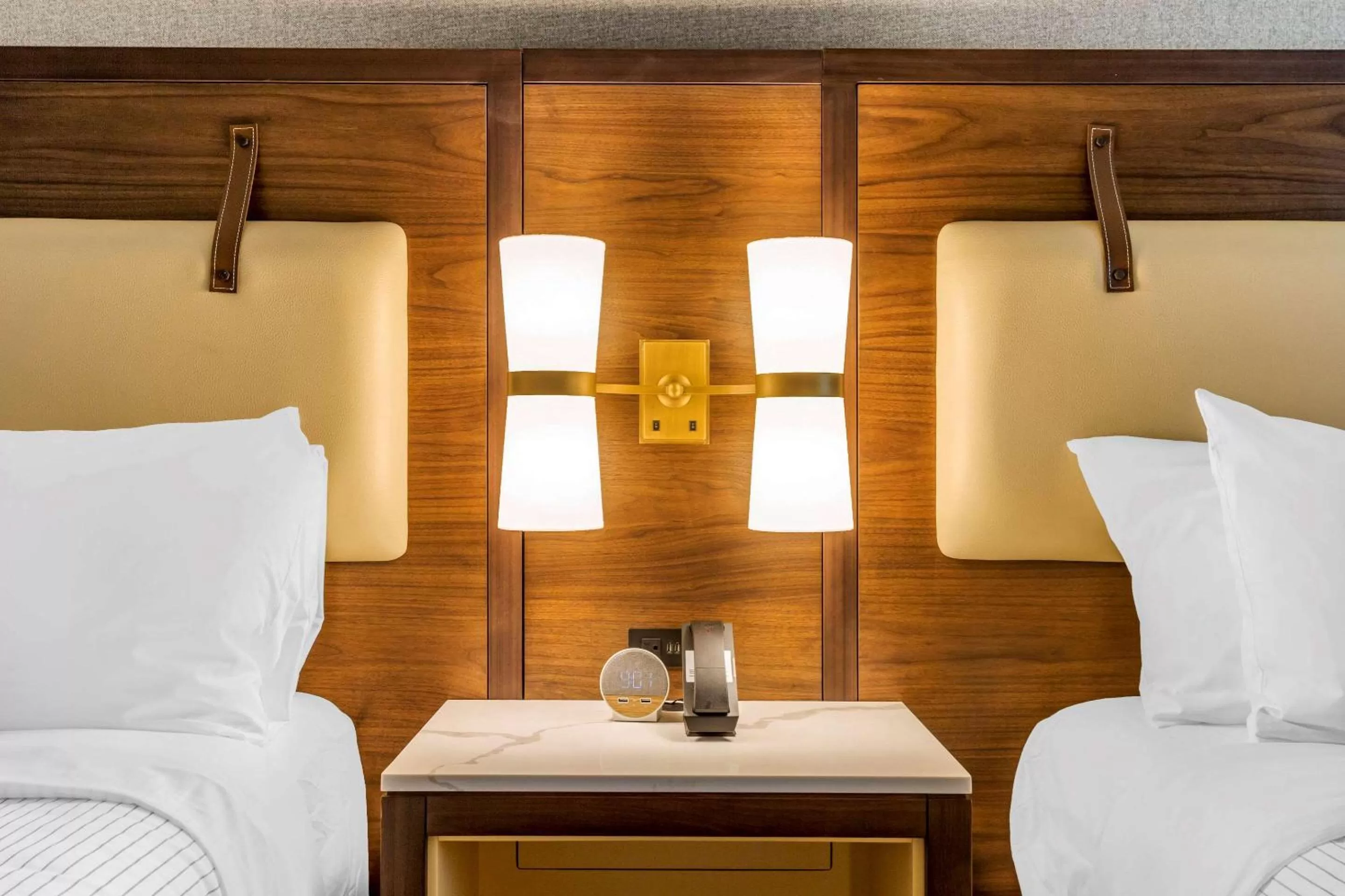 Standard Queen Room with Two Queen Beds - Non-Smoking in Cambria Hotel Sonoma Wine Country