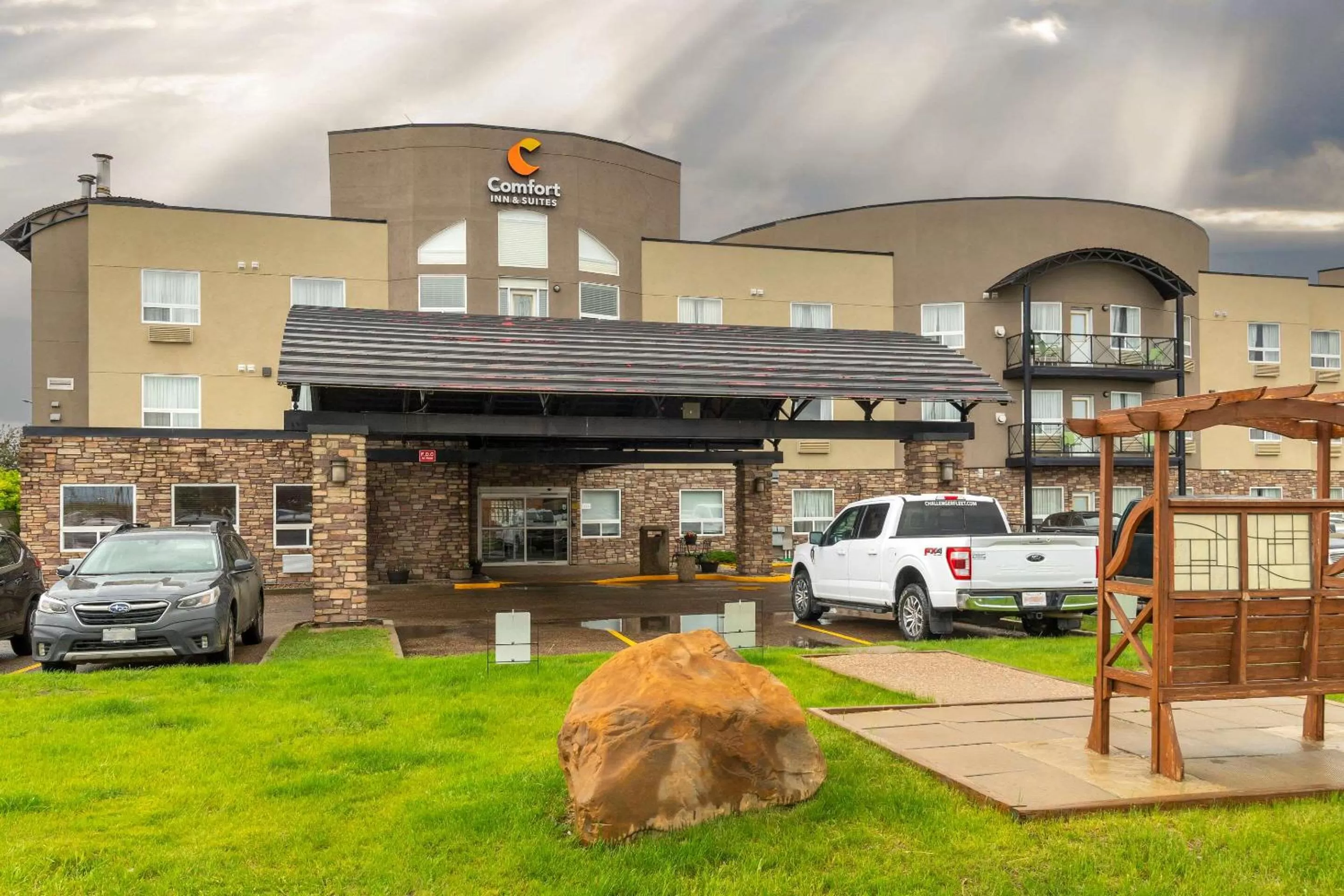 Property building in Comfort Inn & Suites