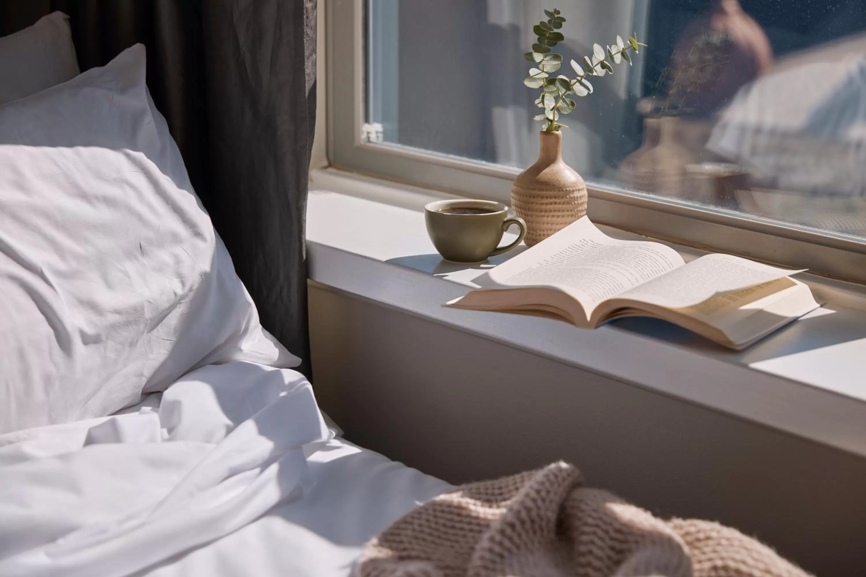 View (from property/room), Bed in Pensione Hotel Perth