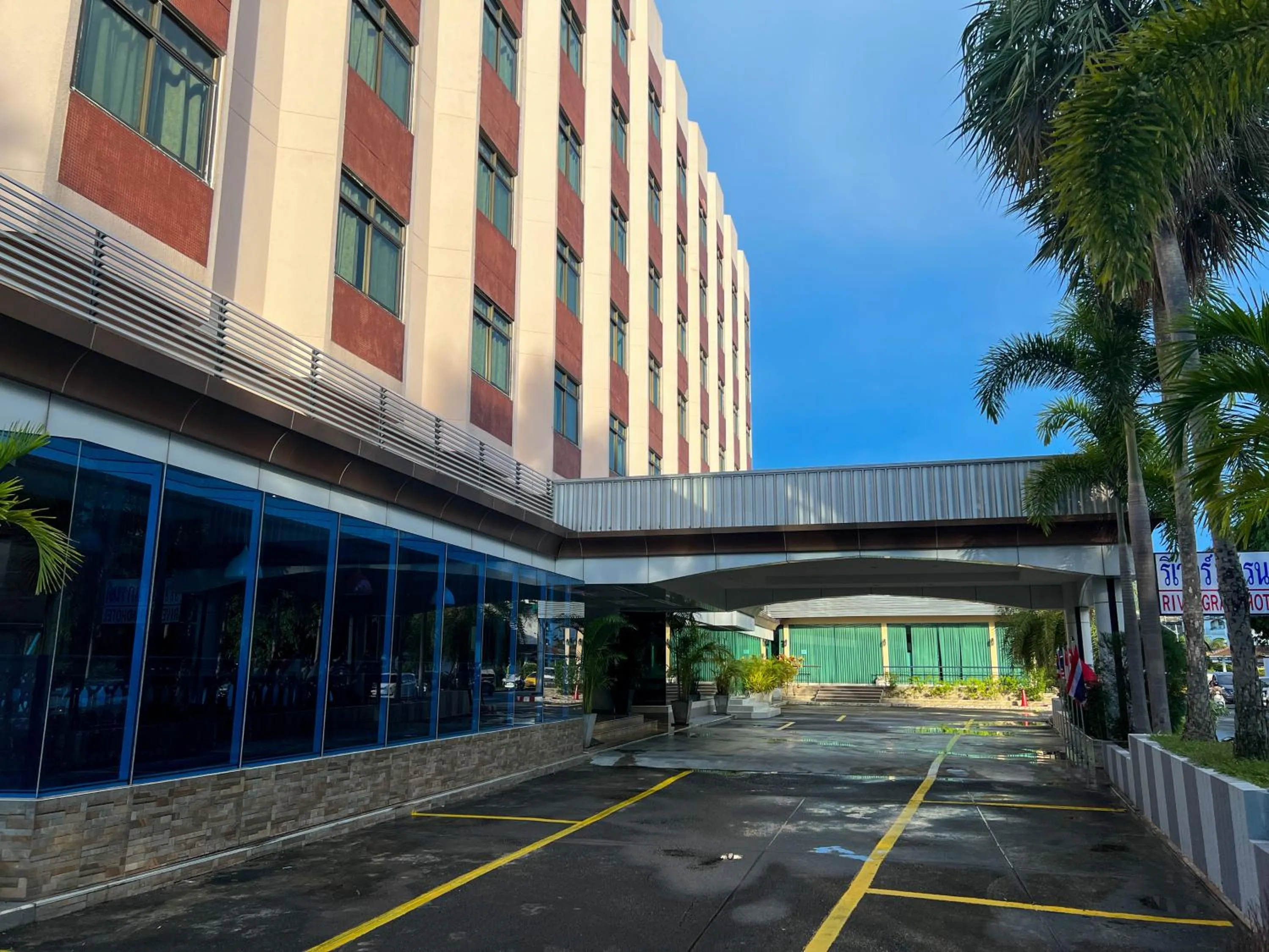 Property building in River Grand Hotel