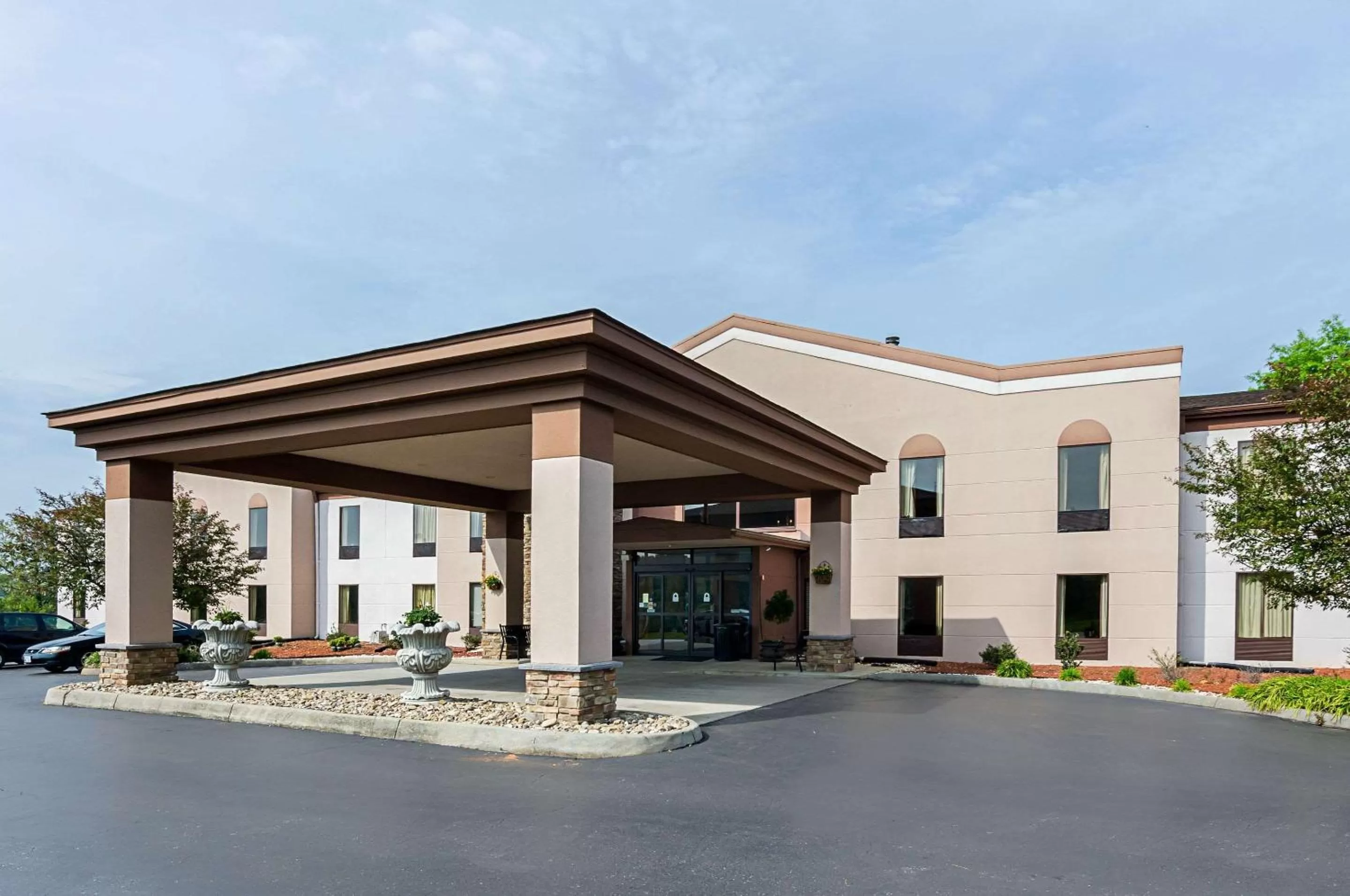 Property building in Quality Suites Altavista - Lynchburg South