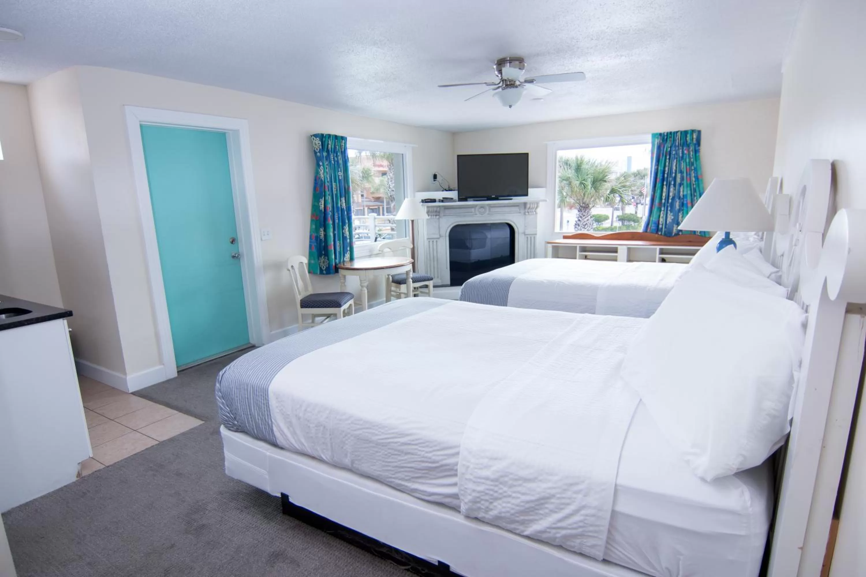 Bedroom in Magic Beach Motel - Vilano Beach, Saint Augustine
