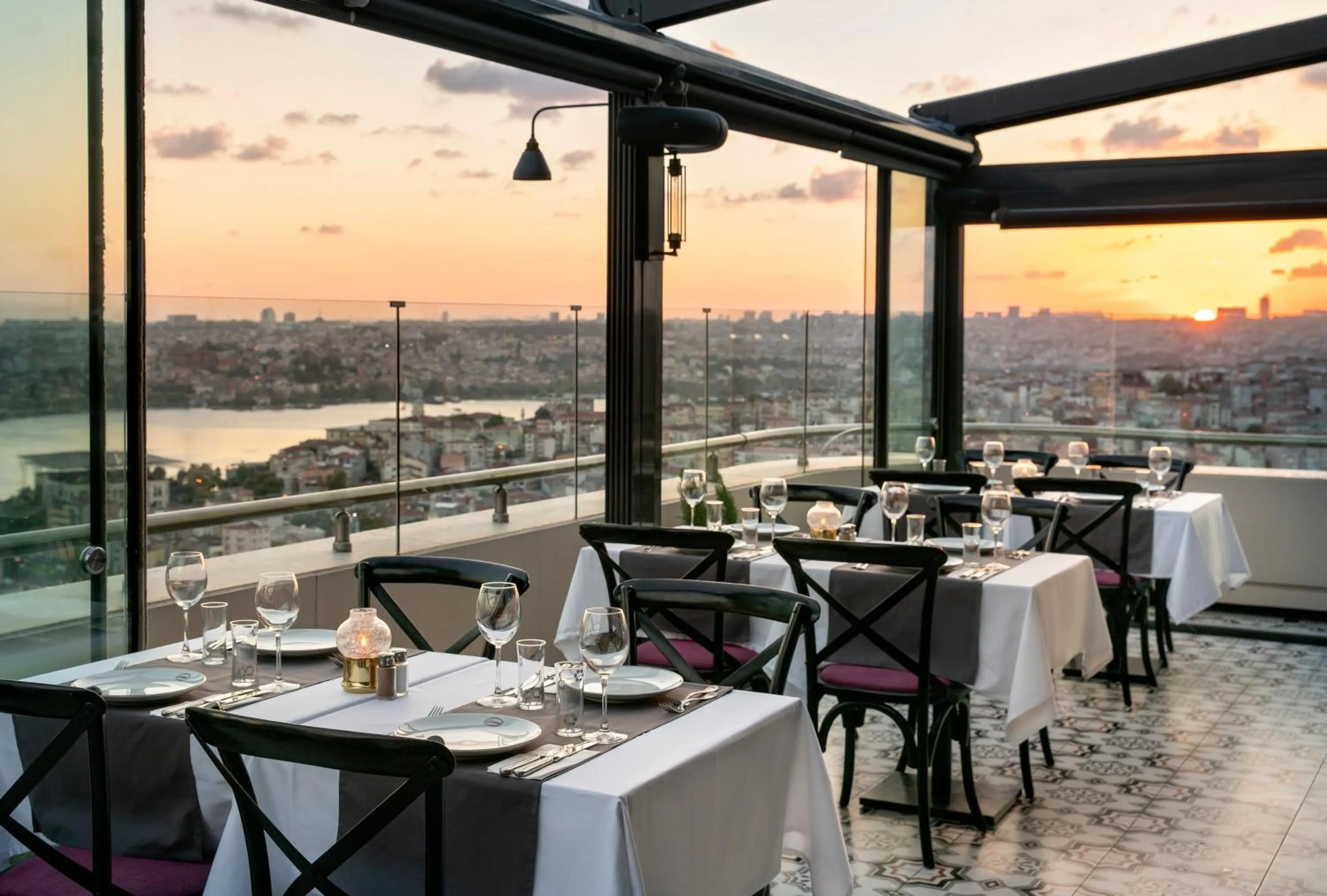 Restaurant/places to eat in Rixos Pera Istanbul