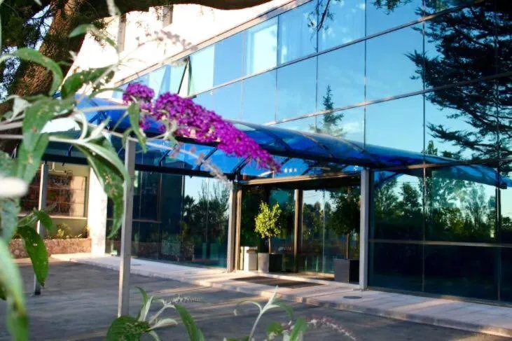 Facade/entrance in Hotel Restaurante El Valles 4 ESTRELLAS