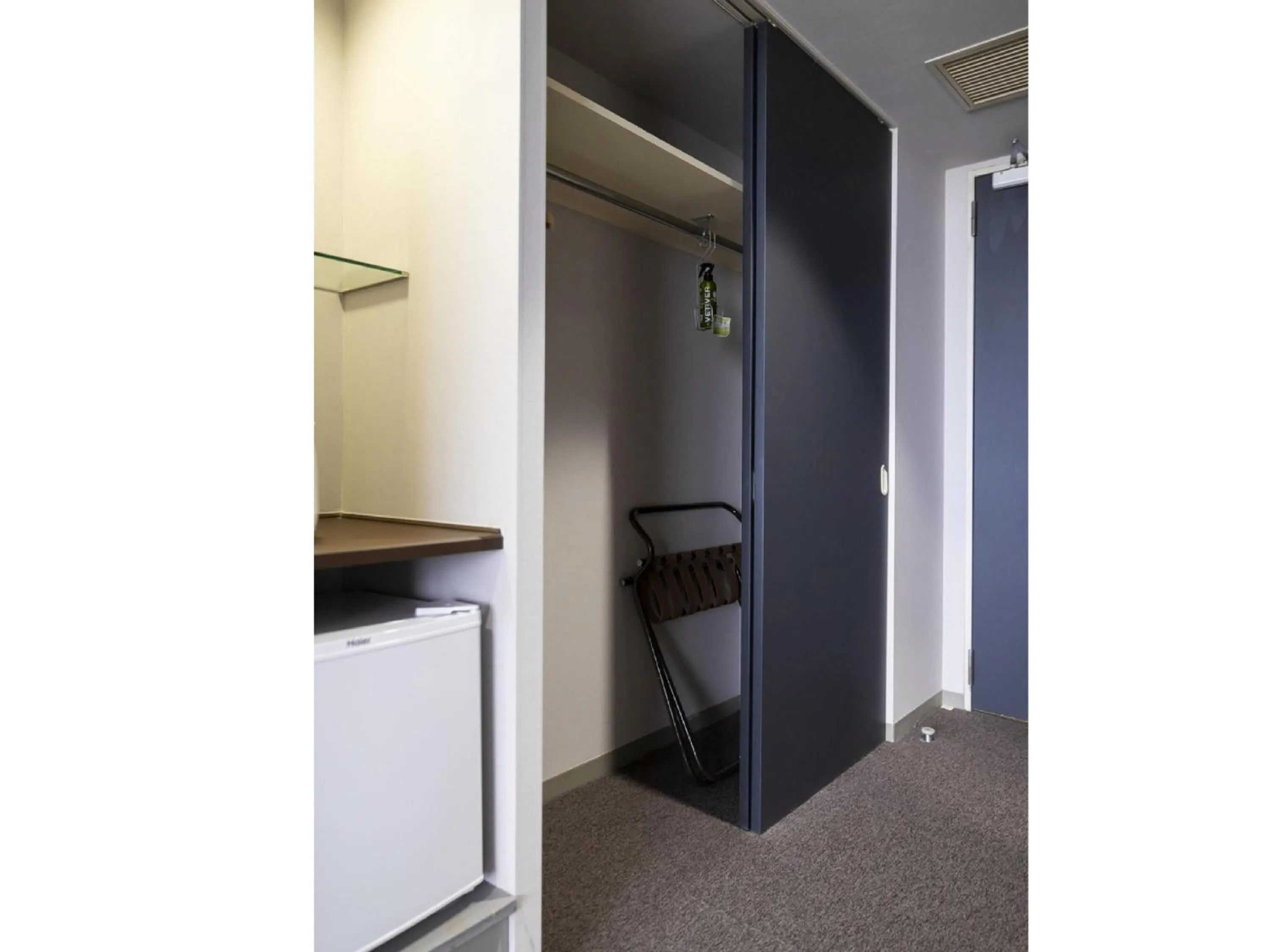 Photo of the whole room in Ariston Hotel Kobe