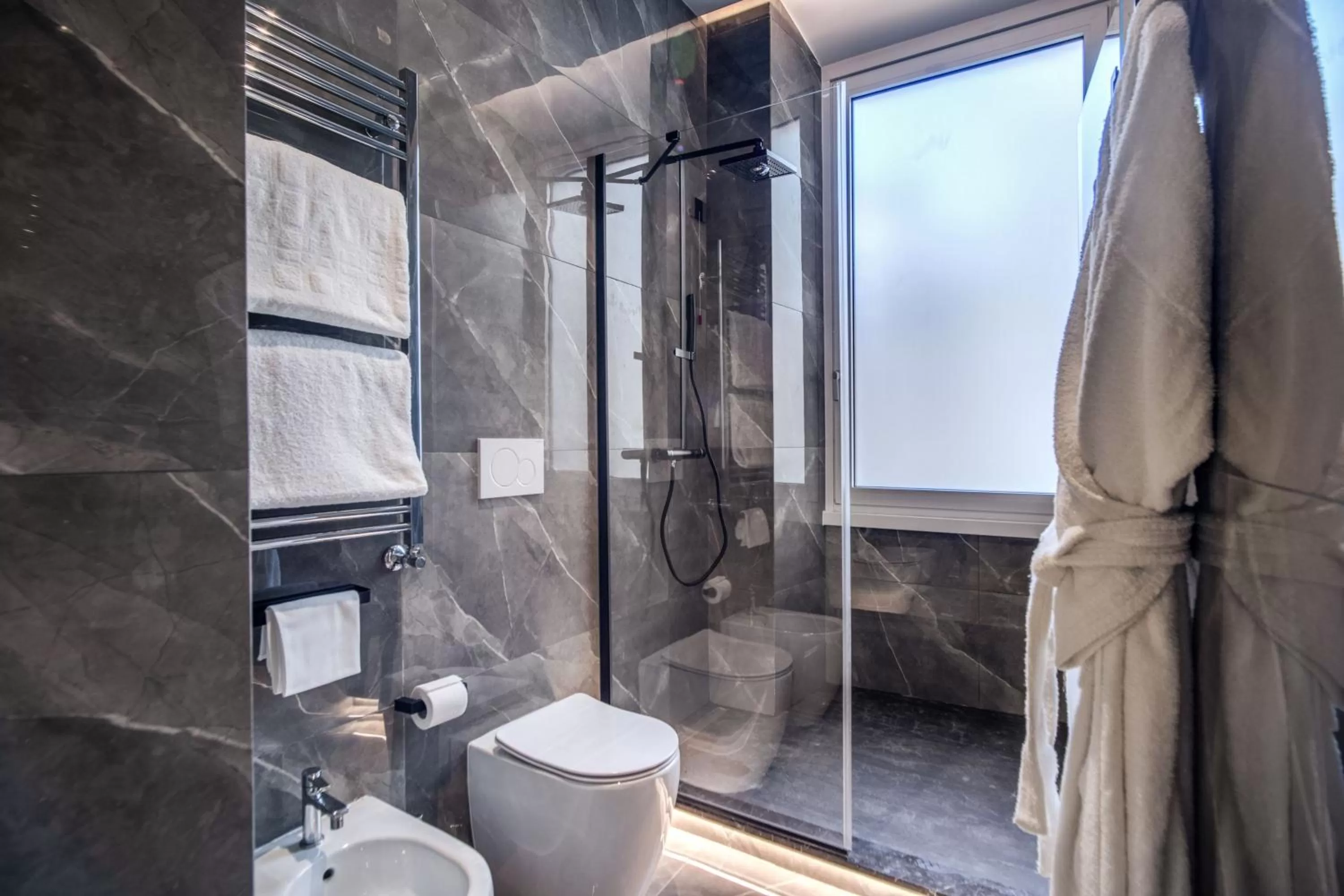 Bathroom in CC Palace Hotel