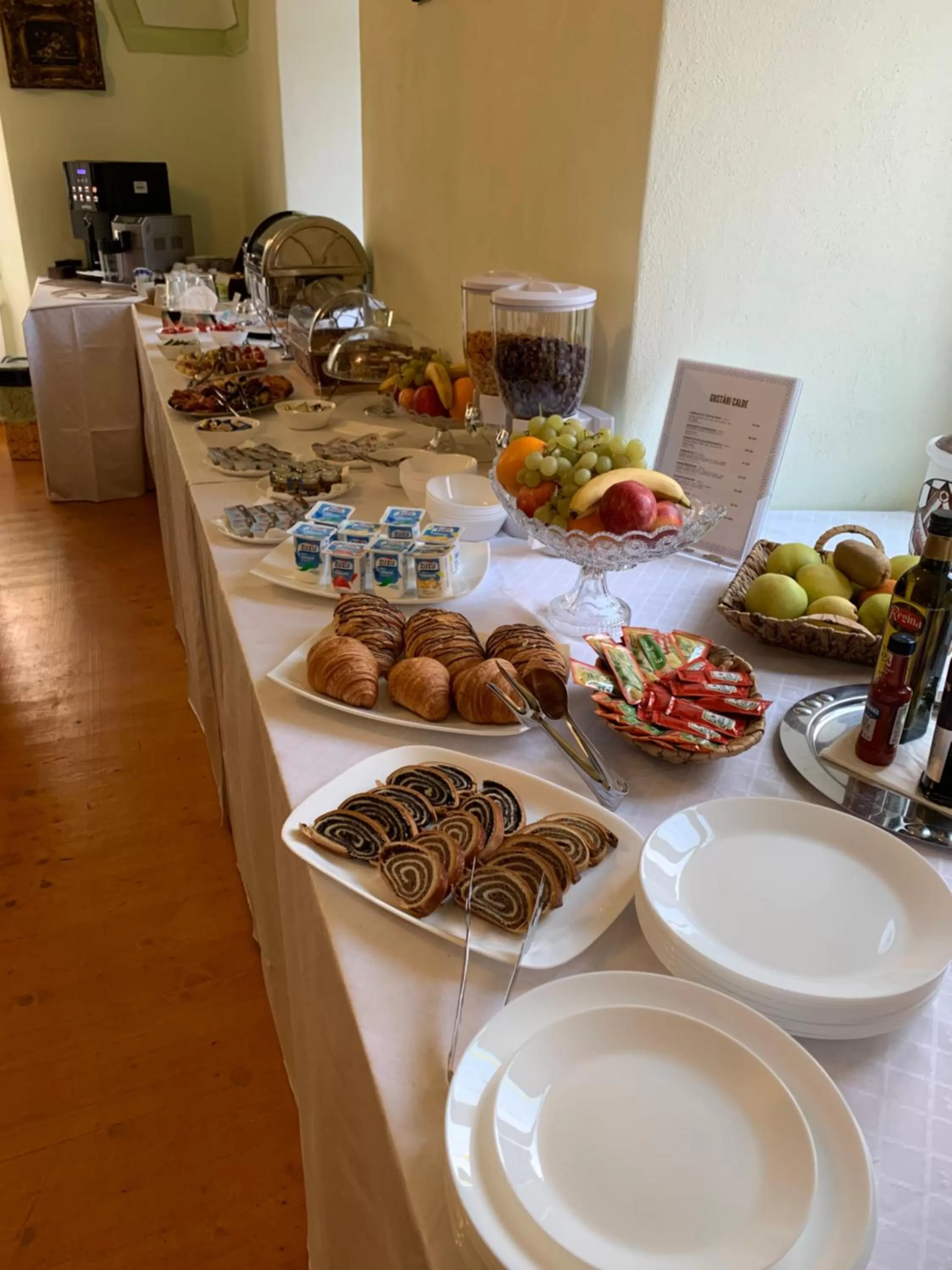 Buffet breakfast in Armenopolis - Adults Only