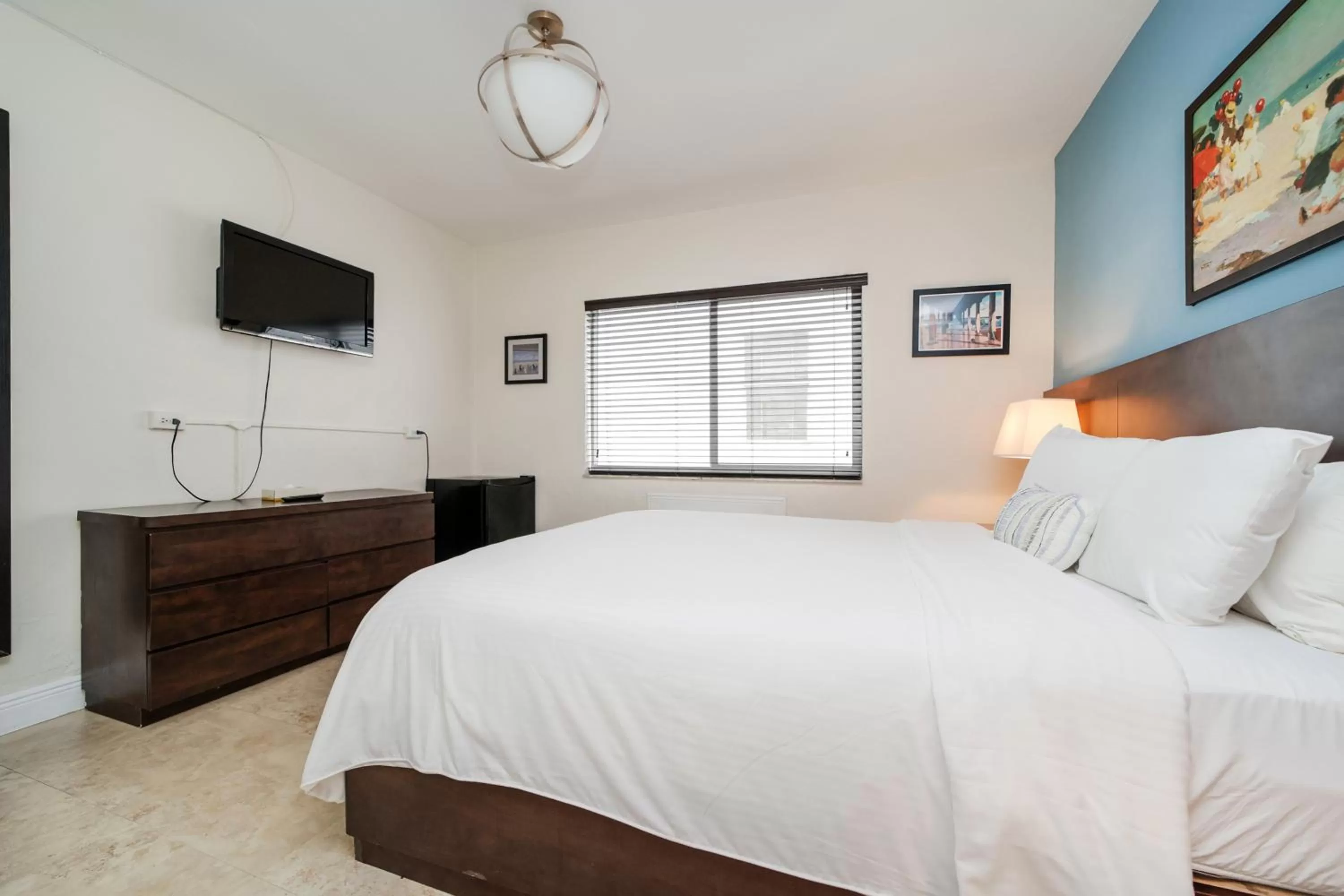 Bed in Starlite Hotel