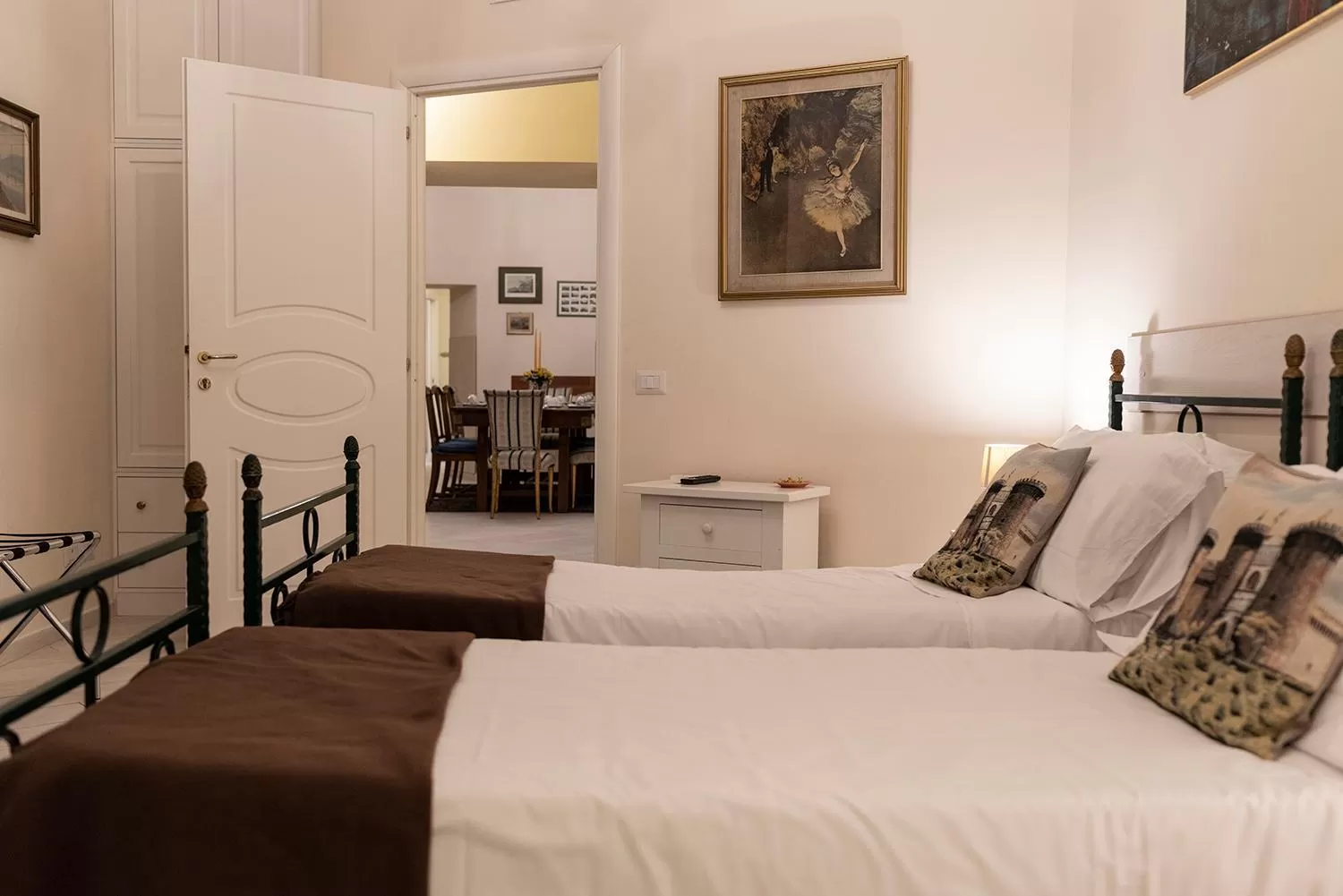 Bedroom, Bed in Domus Borbonica