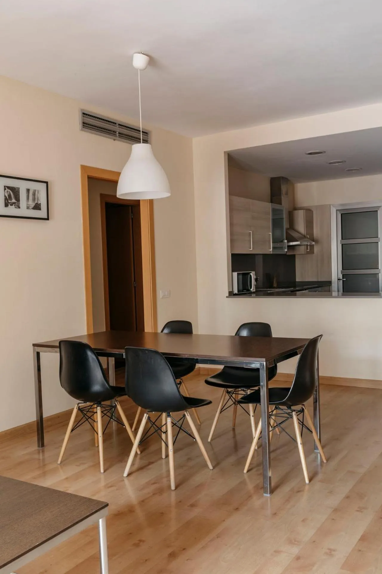 Kitchen or kitchenette in Barcelona Apartment Villarroel