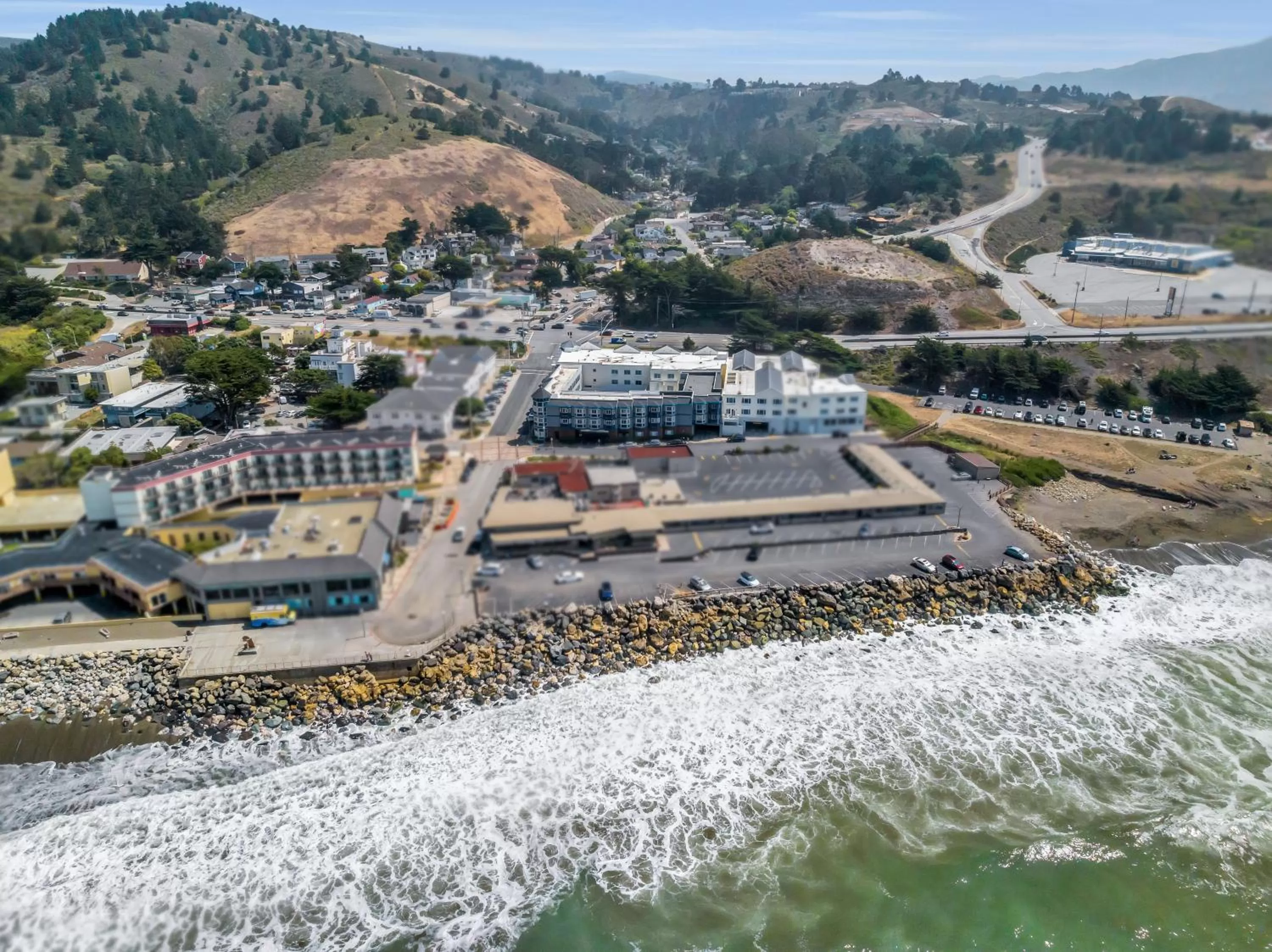 Property building in Inn at Rockaway San Francisco Pacifica