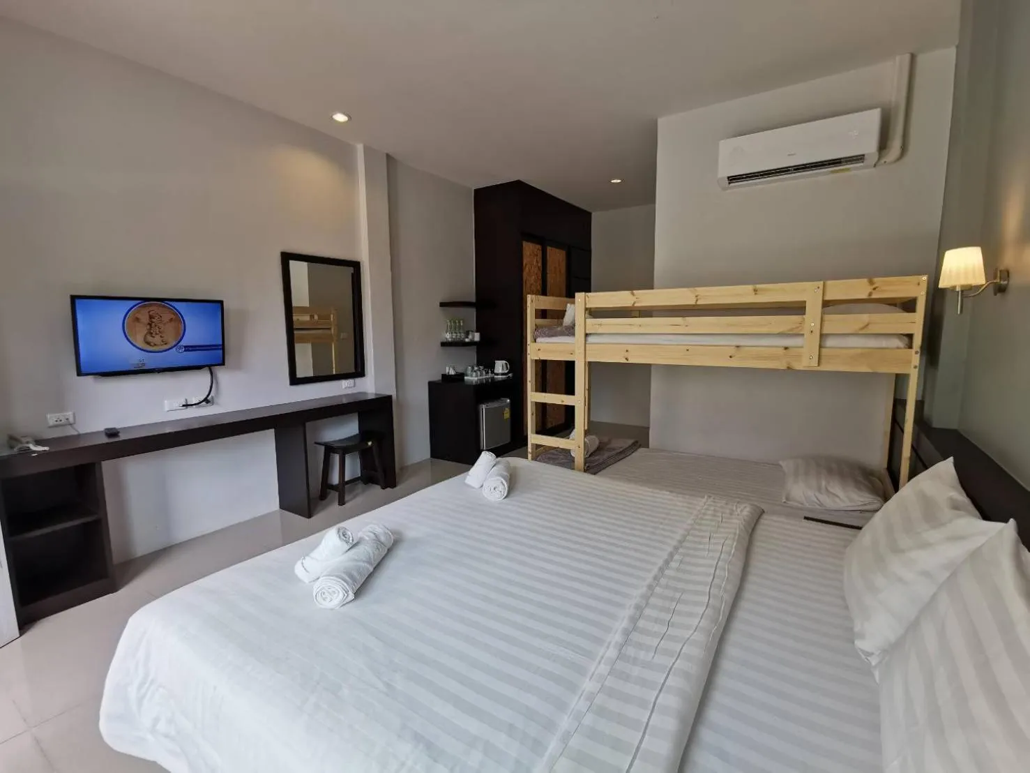 Bed in Tuana Hotels The Natural Resort