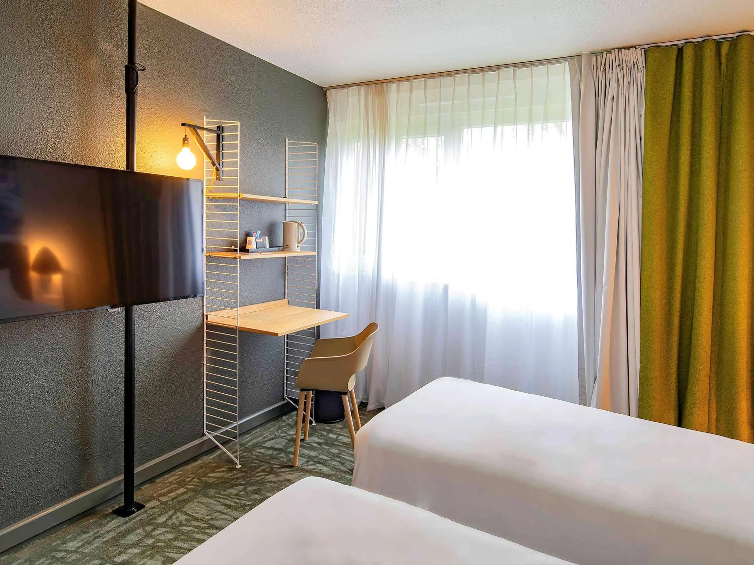 Photo of the whole room, Bed in Novotel Metz Amnéville