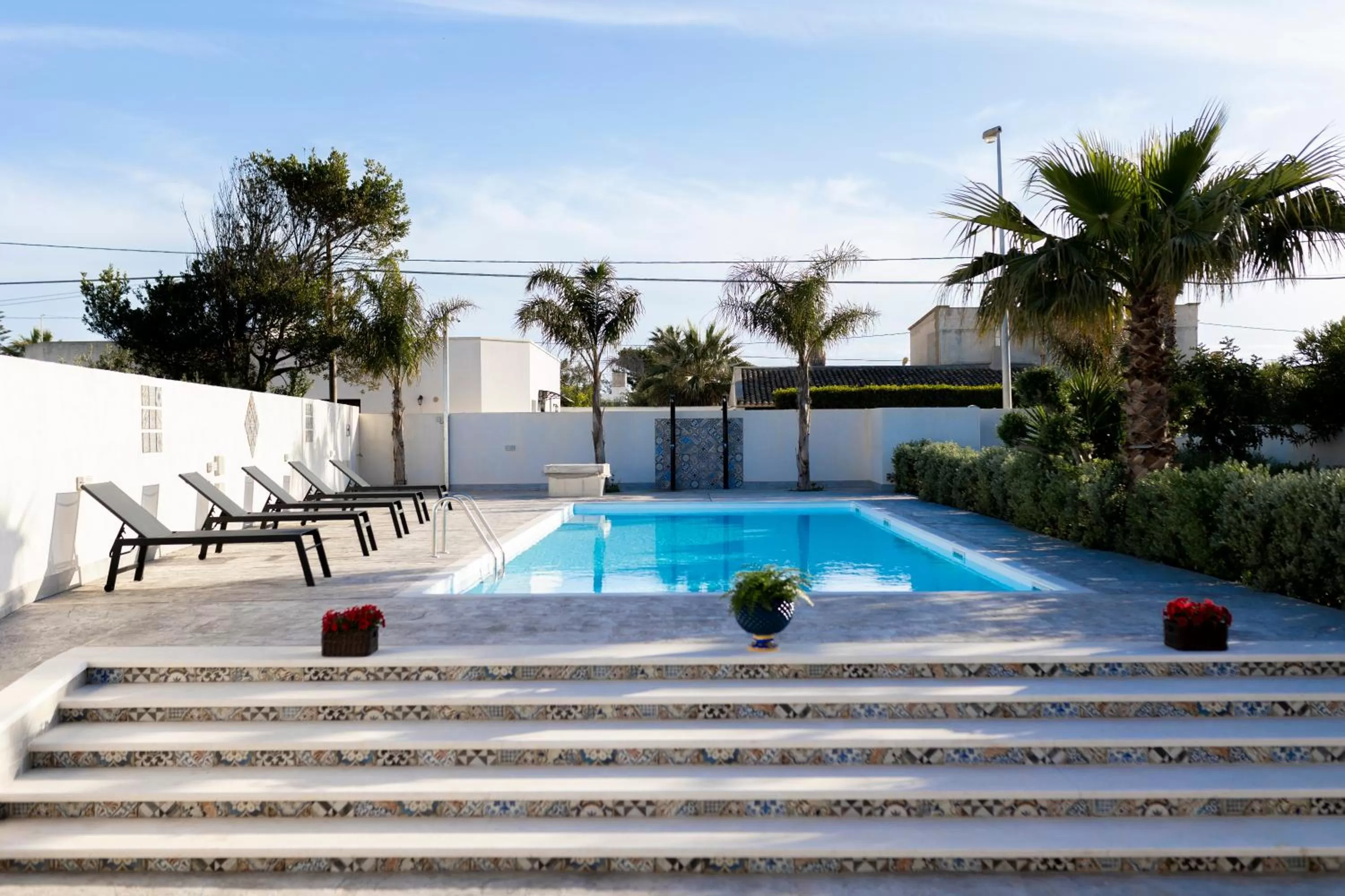 MrBrown - Cinzia Resort Beach